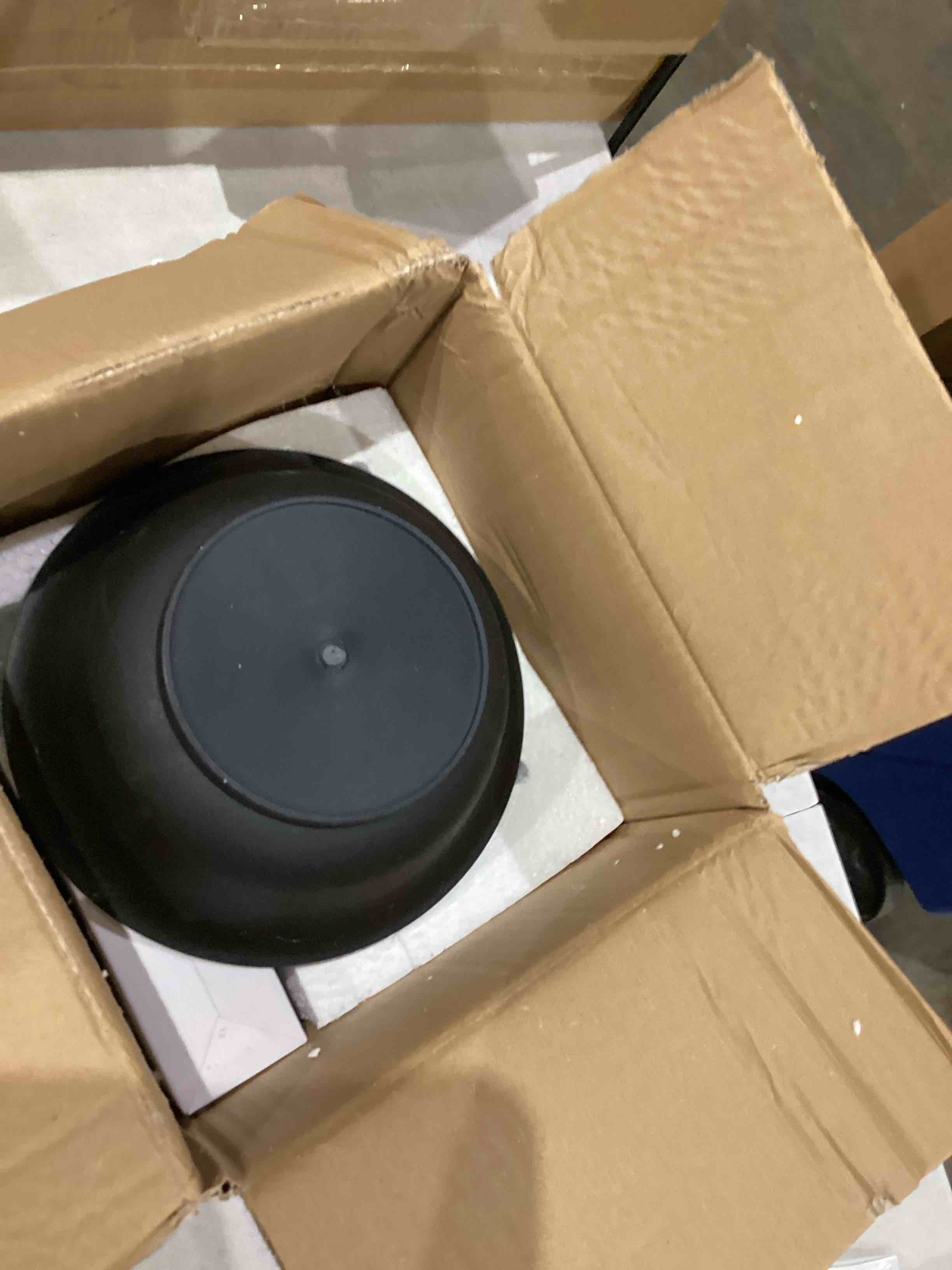 https://s3.amazonaws.com/lotting-images-prod/bidfta/PPE1208026_1749581797603.jpeg