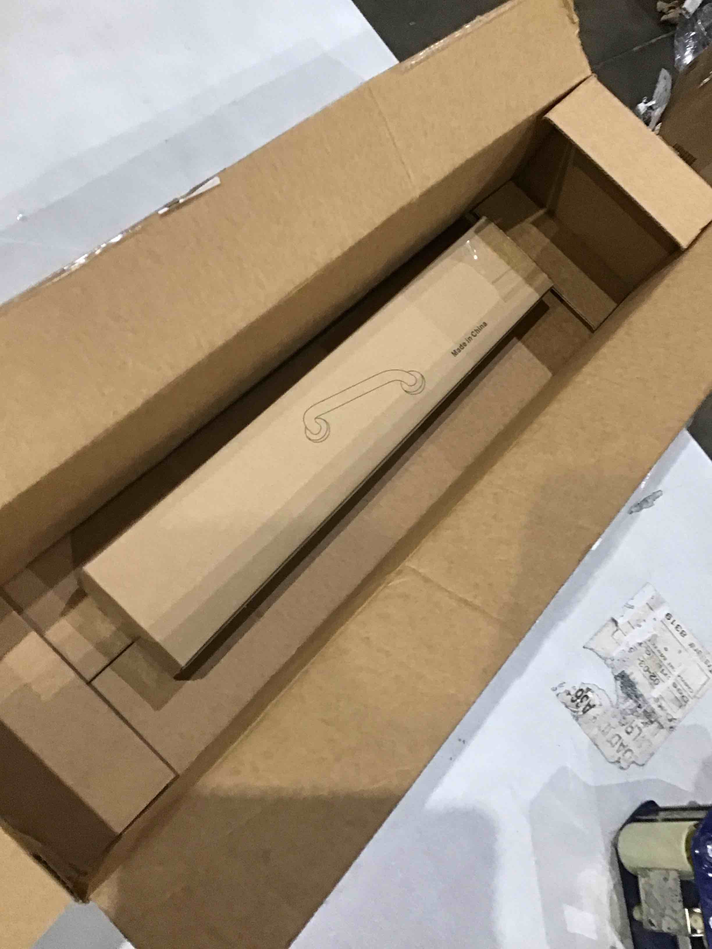 https://s3.amazonaws.com/lotting-images-prod/bidfta/PPE1208140_1749668829213.jpeg