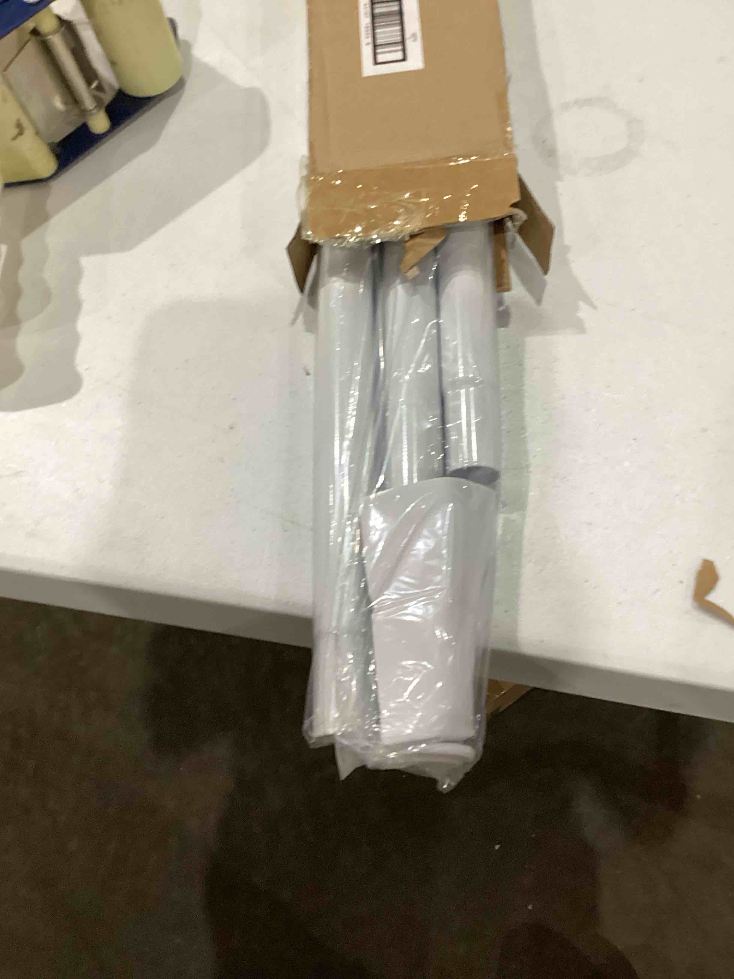 https://s3.amazonaws.com/lotting-images-prod/bidfta/PPE1208437_1750180196016.jpeg