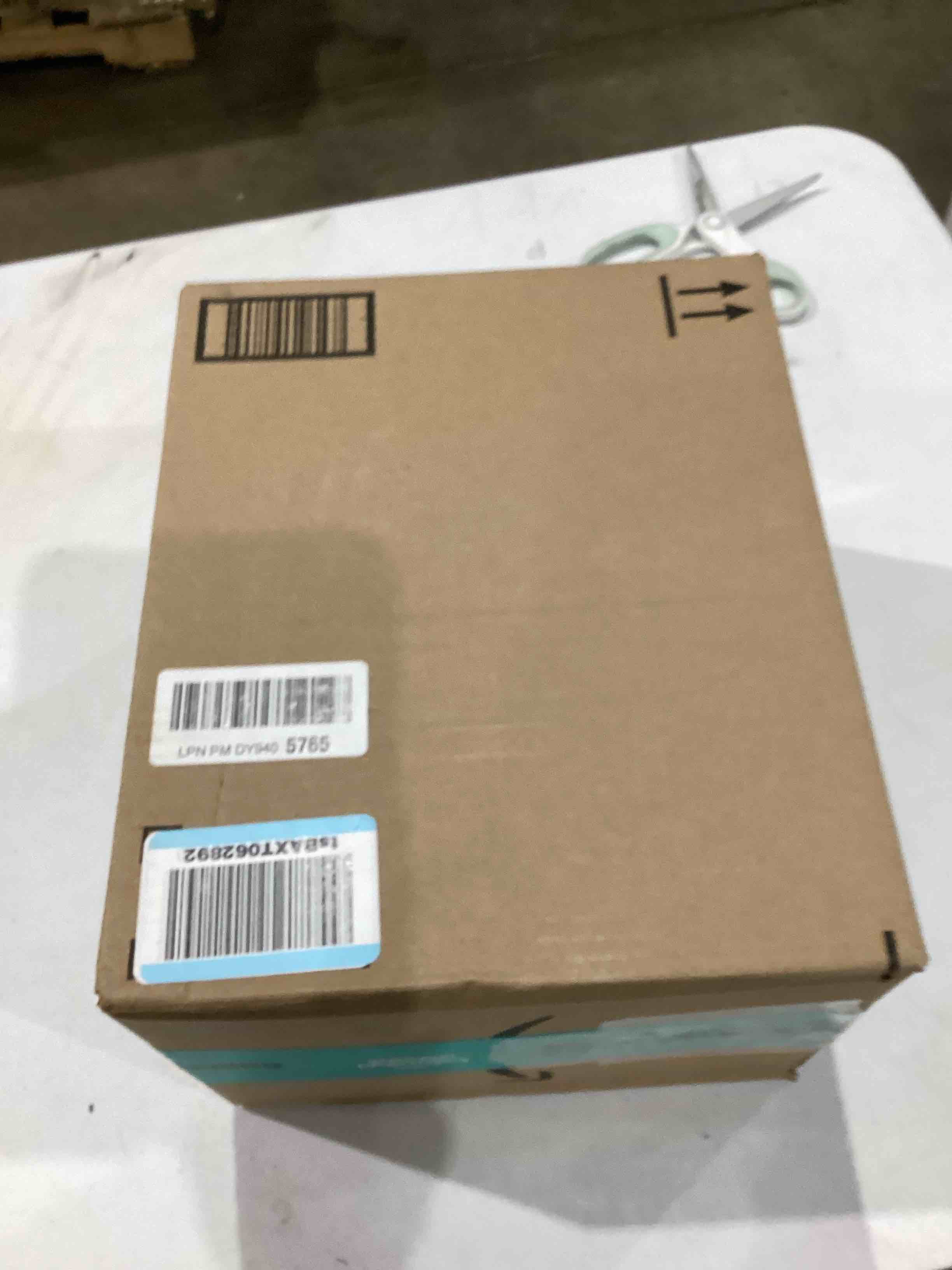 https://s3.amazonaws.com/lotting-images-prod/bidfta/PPE1208460_1750186425374.jpeg