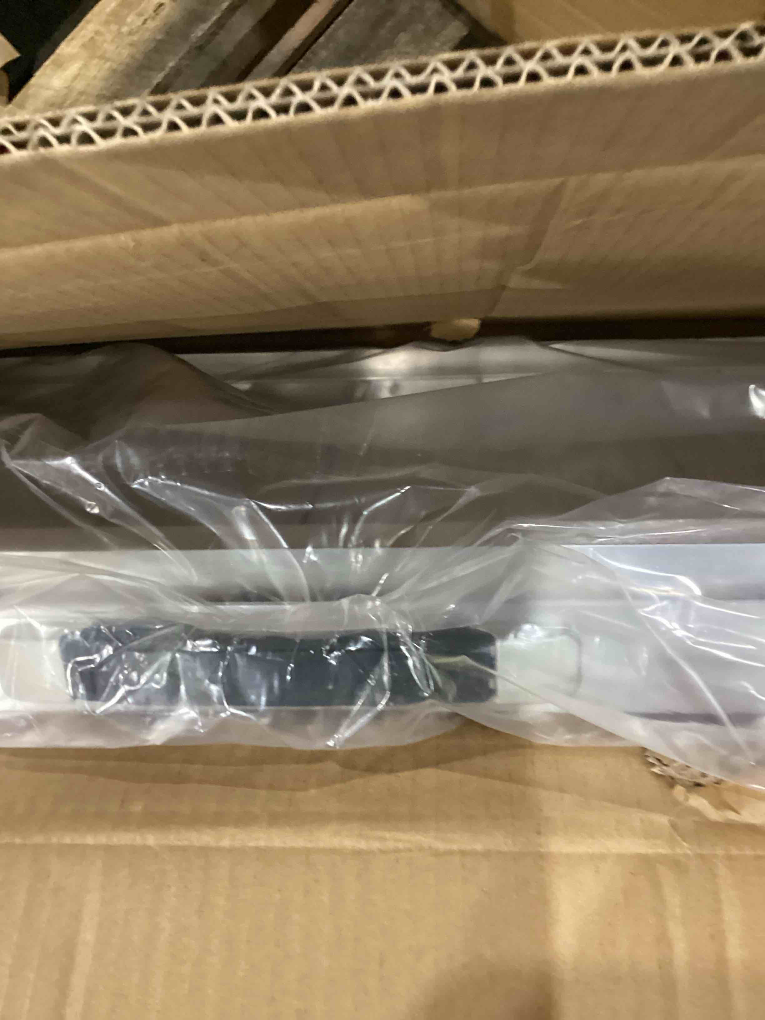 https://s3.amazonaws.com/lotting-images-prod/bidfta/PPE1208568_1750273434230.jpeg