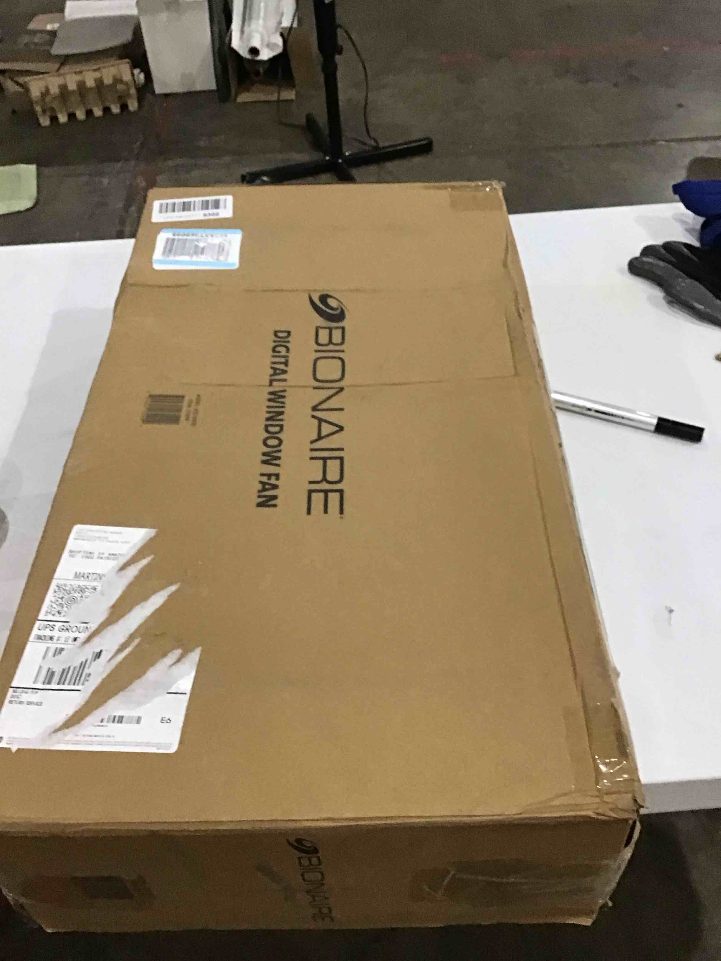 https://s3.amazonaws.com/lotting-images-prod/bidfta/PPE1208844_1750444865168.jpeg