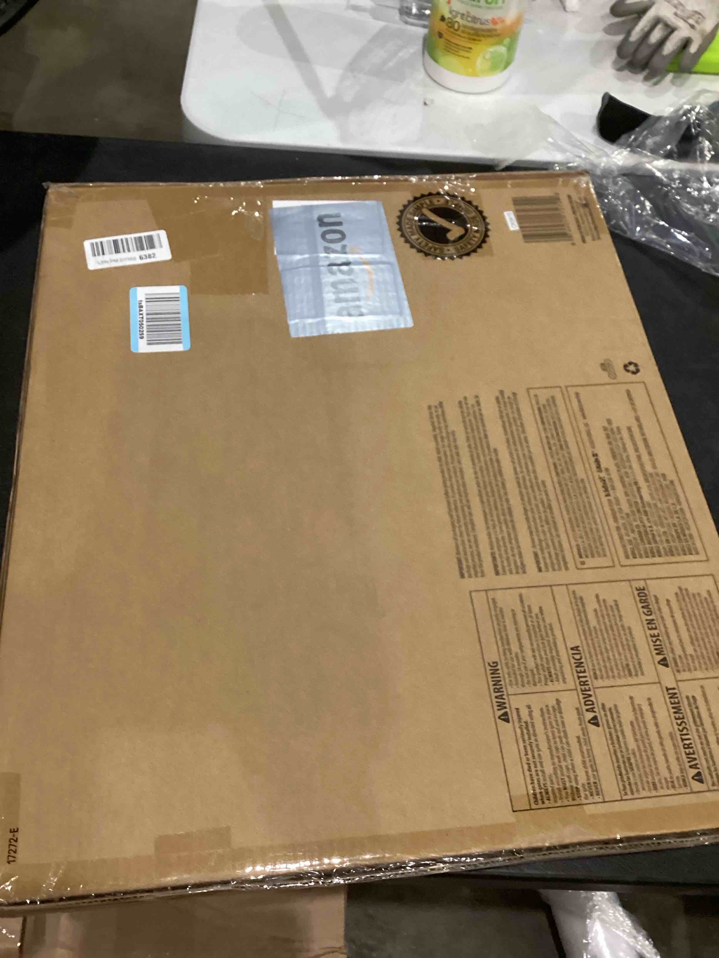 https://s3.amazonaws.com/lotting-images-prod/bidfta/PPE1209807_1751297993819.jpeg