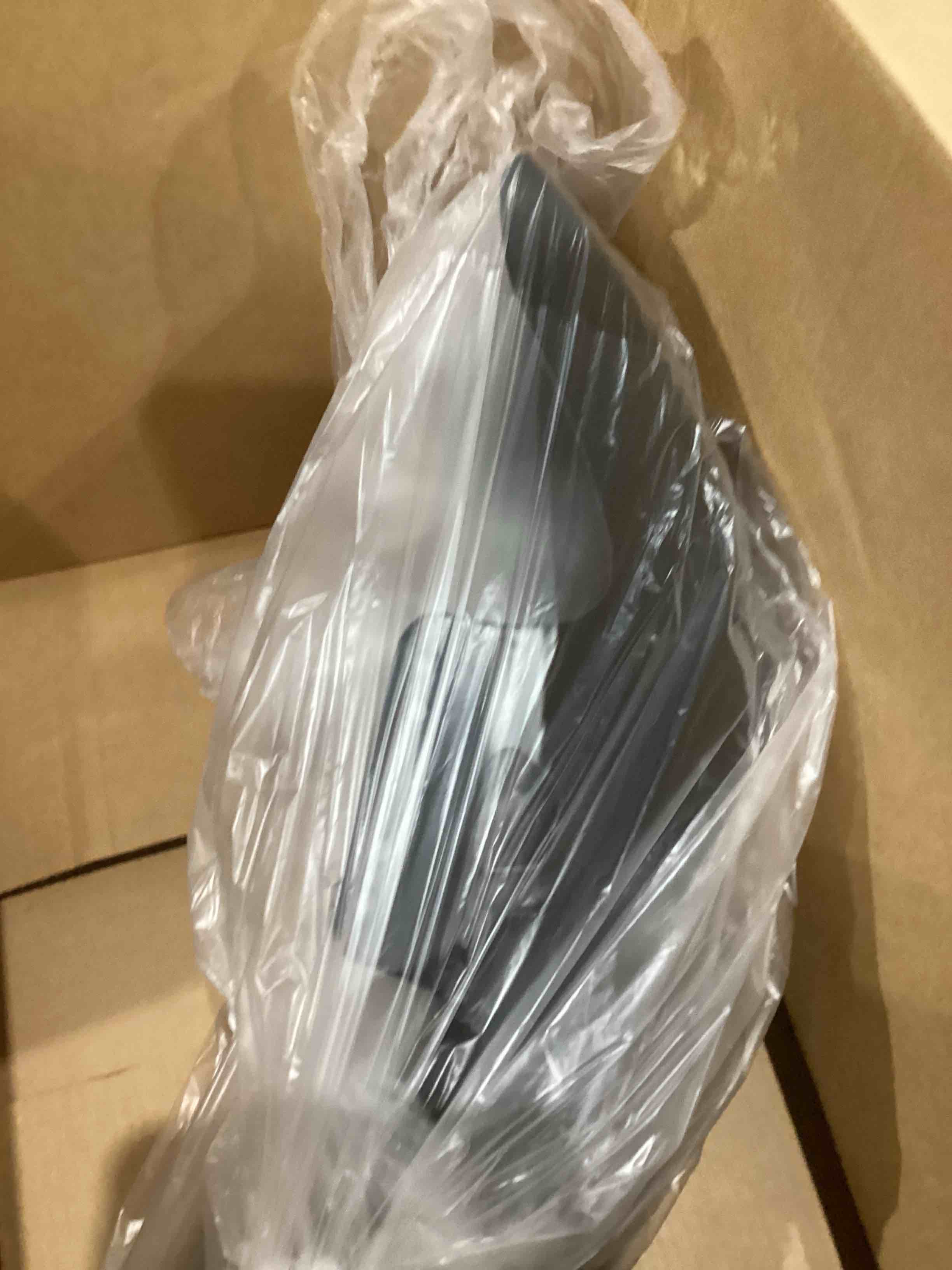 https://s3.amazonaws.com/lotting-images-prod/bidfta/PPE1209858_1751308347851.jpeg
