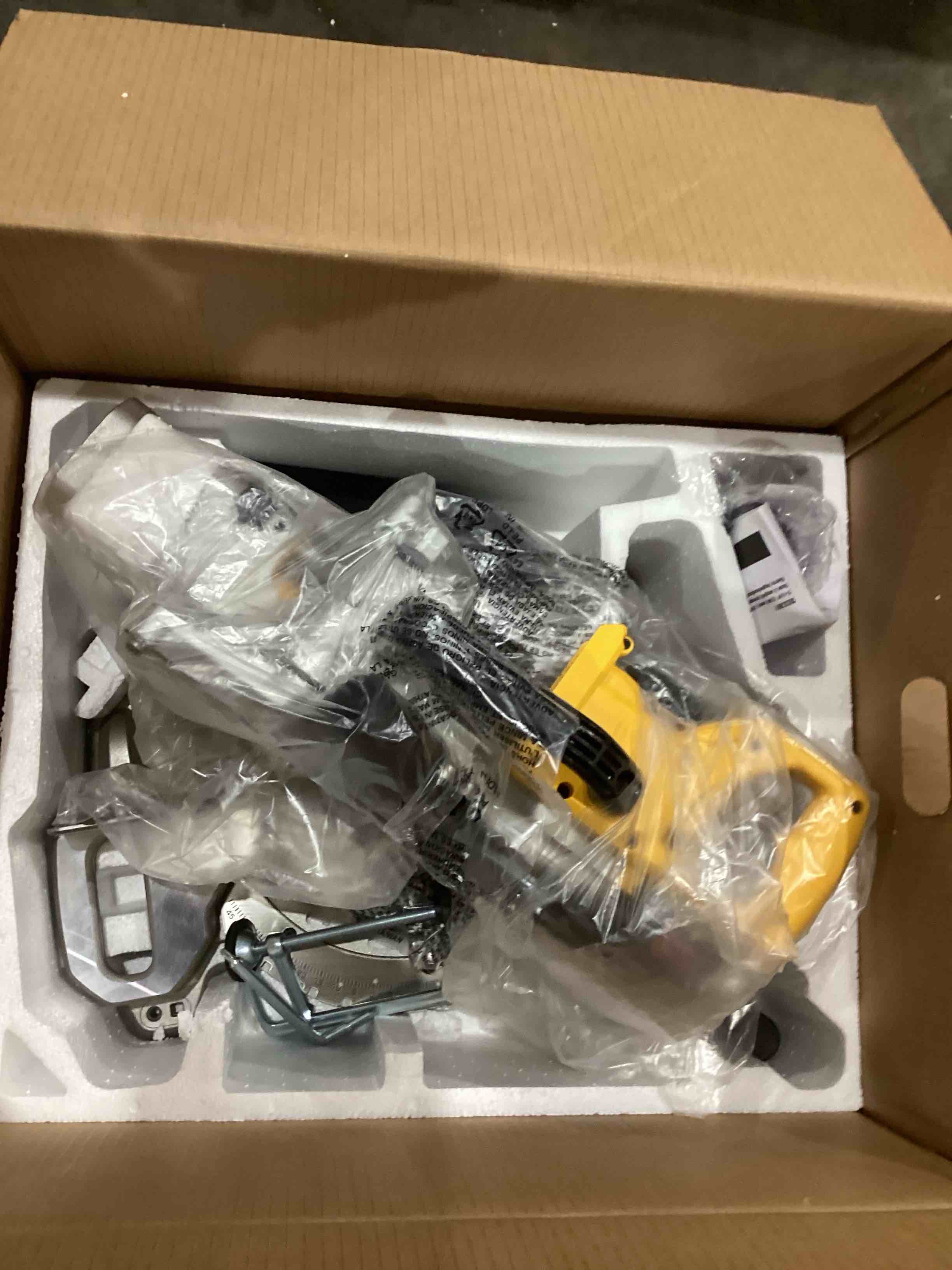 https://s3.amazonaws.com/lotting-images-prod/bidfta/PPE1209870_1751384649675.jpeg