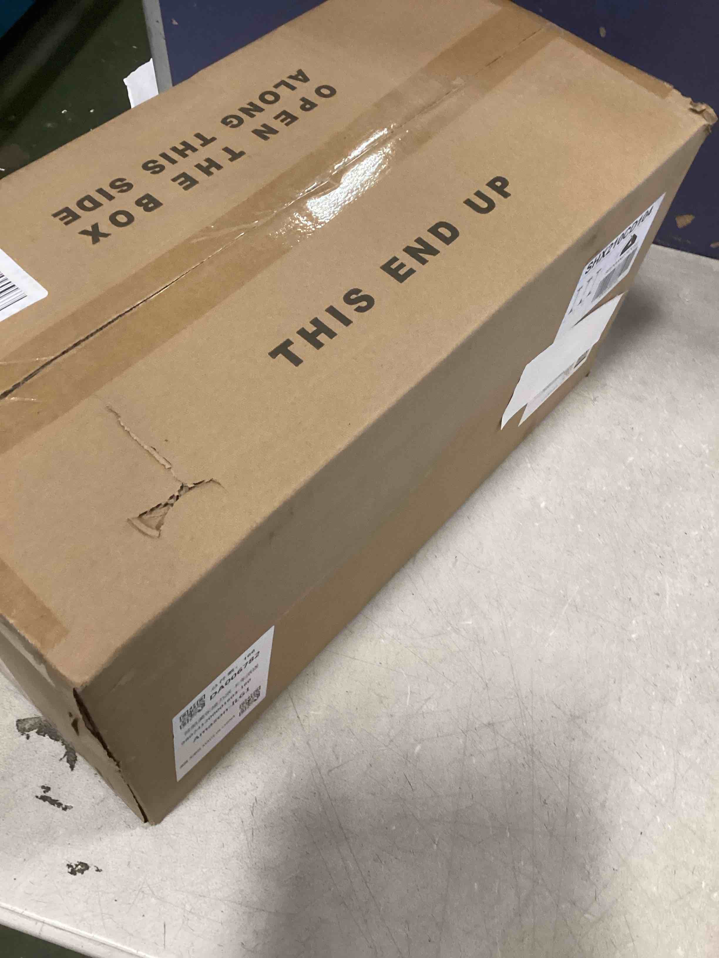 https://s3.amazonaws.com/lotting-images-prod/bidfta/PPE1289675_1745497915457.jpeg