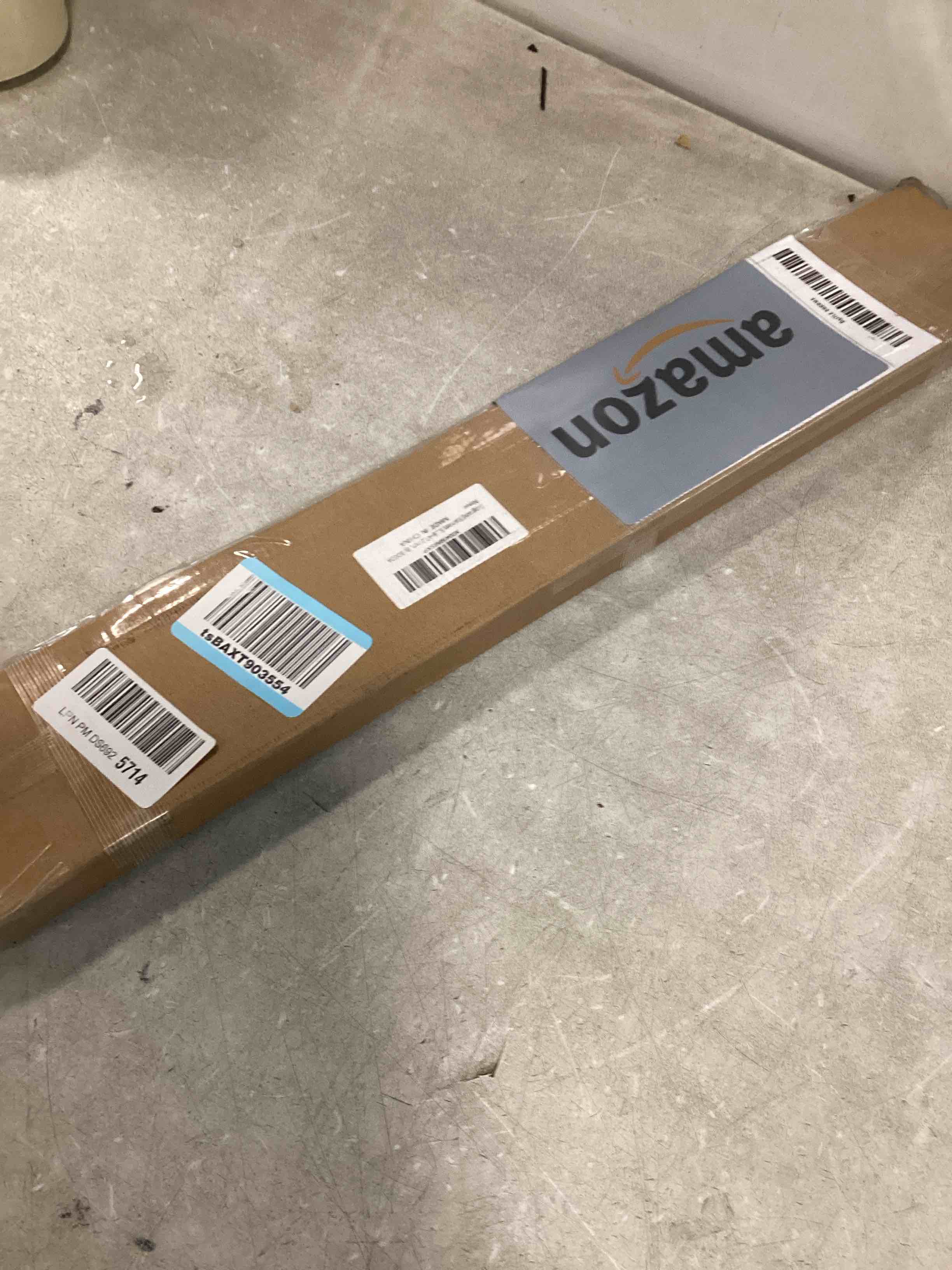 https://s3.amazonaws.com/lotting-images-prod/bidfta/PPE1290112_1745846255312.jpeg