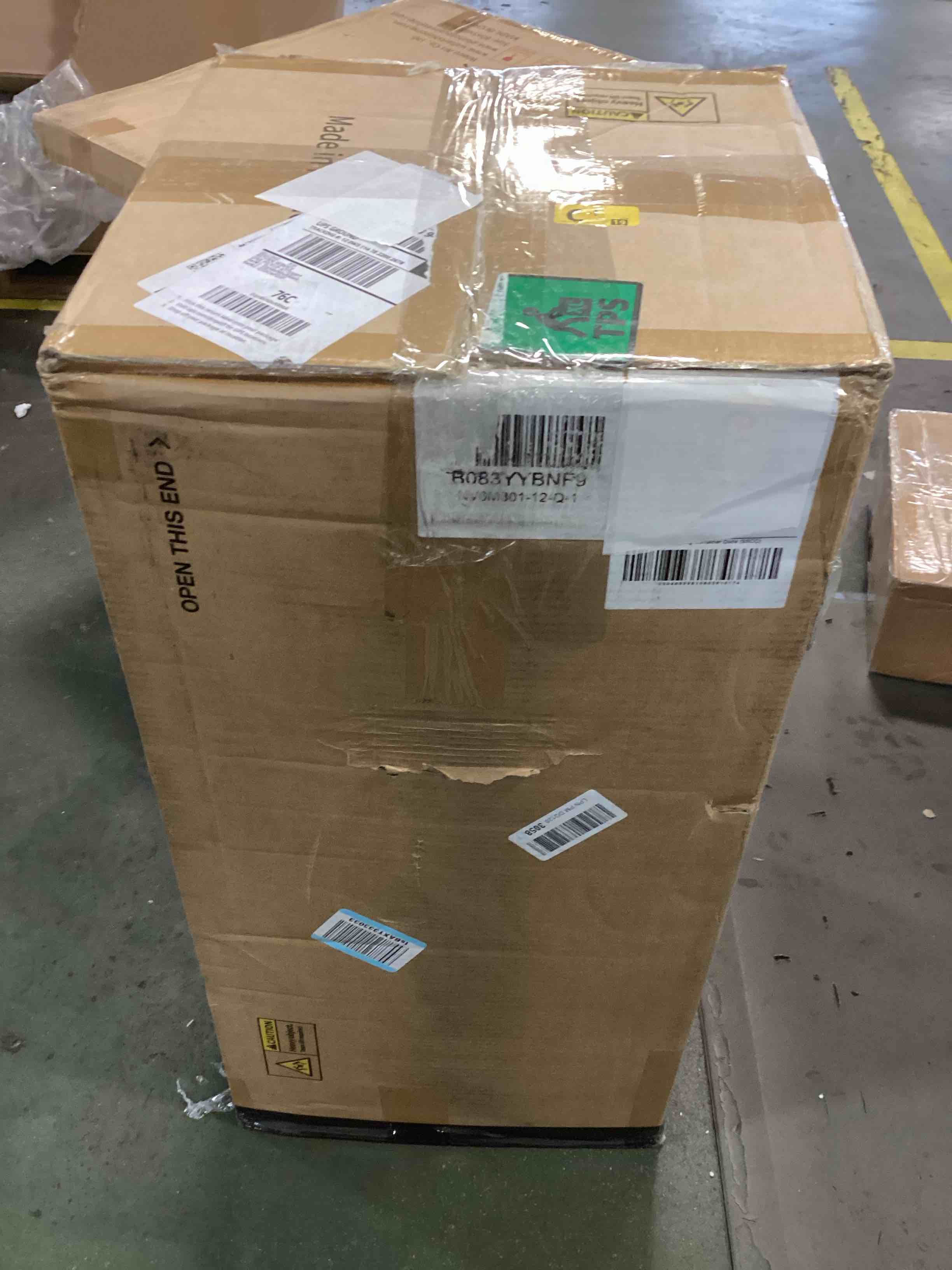 https://s3.amazonaws.com/lotting-images-prod/bidfta/PPE1290209_1745933525190.jpeg