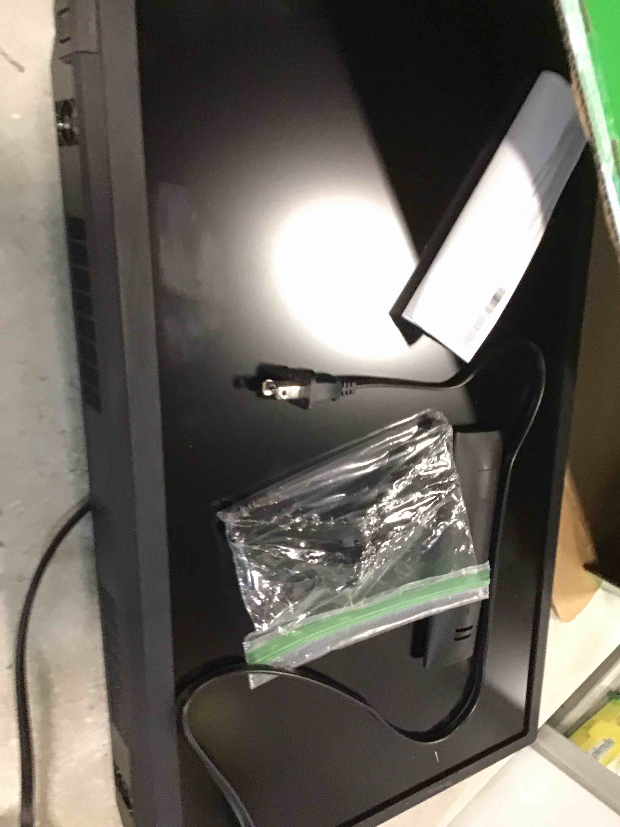 https://s3.amazonaws.com/lotting-images-prod/bidfta/PPE1291684_1744905847511.jpeg