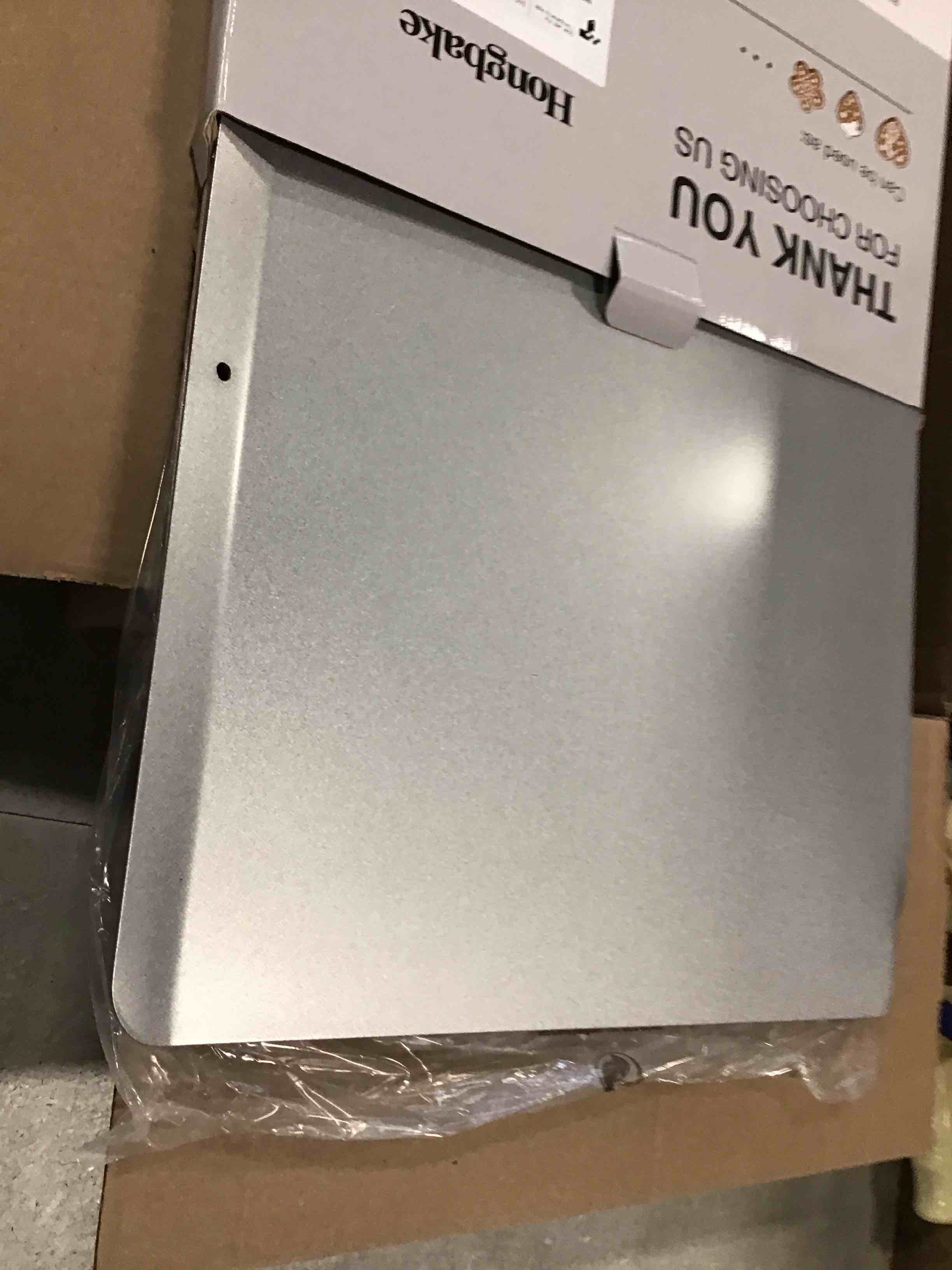 https://s3.amazonaws.com/lotting-images-prod/bidfta/PPE1293470_1746014095159.jpeg