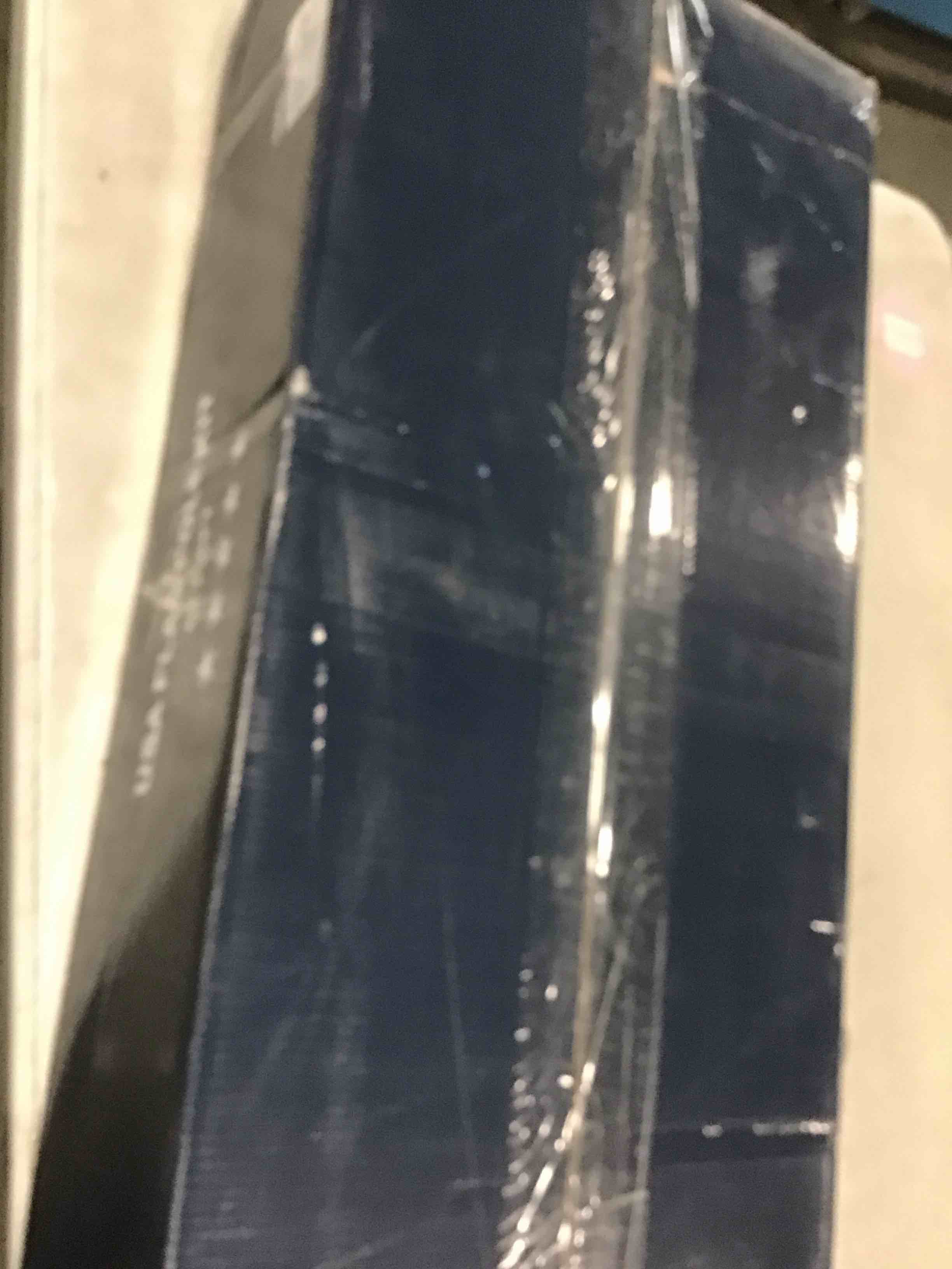 https://s3.amazonaws.com/lotting-images-prod/bidfta/PPE1293995_1746114133807.jpeg