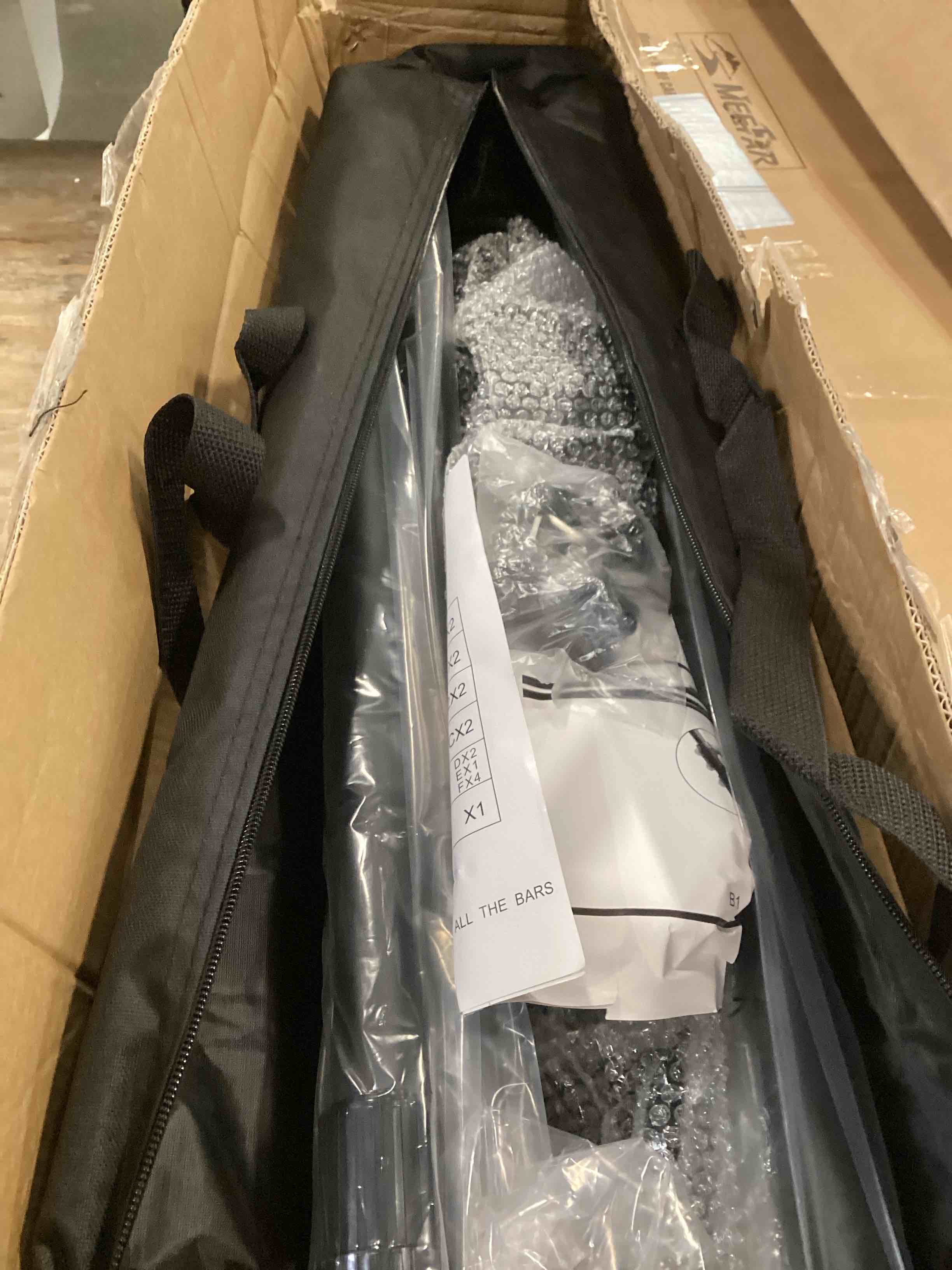https://s3.amazonaws.com/lotting-images-prod/bidfta/PPE1294371_1744904349919.jpeg