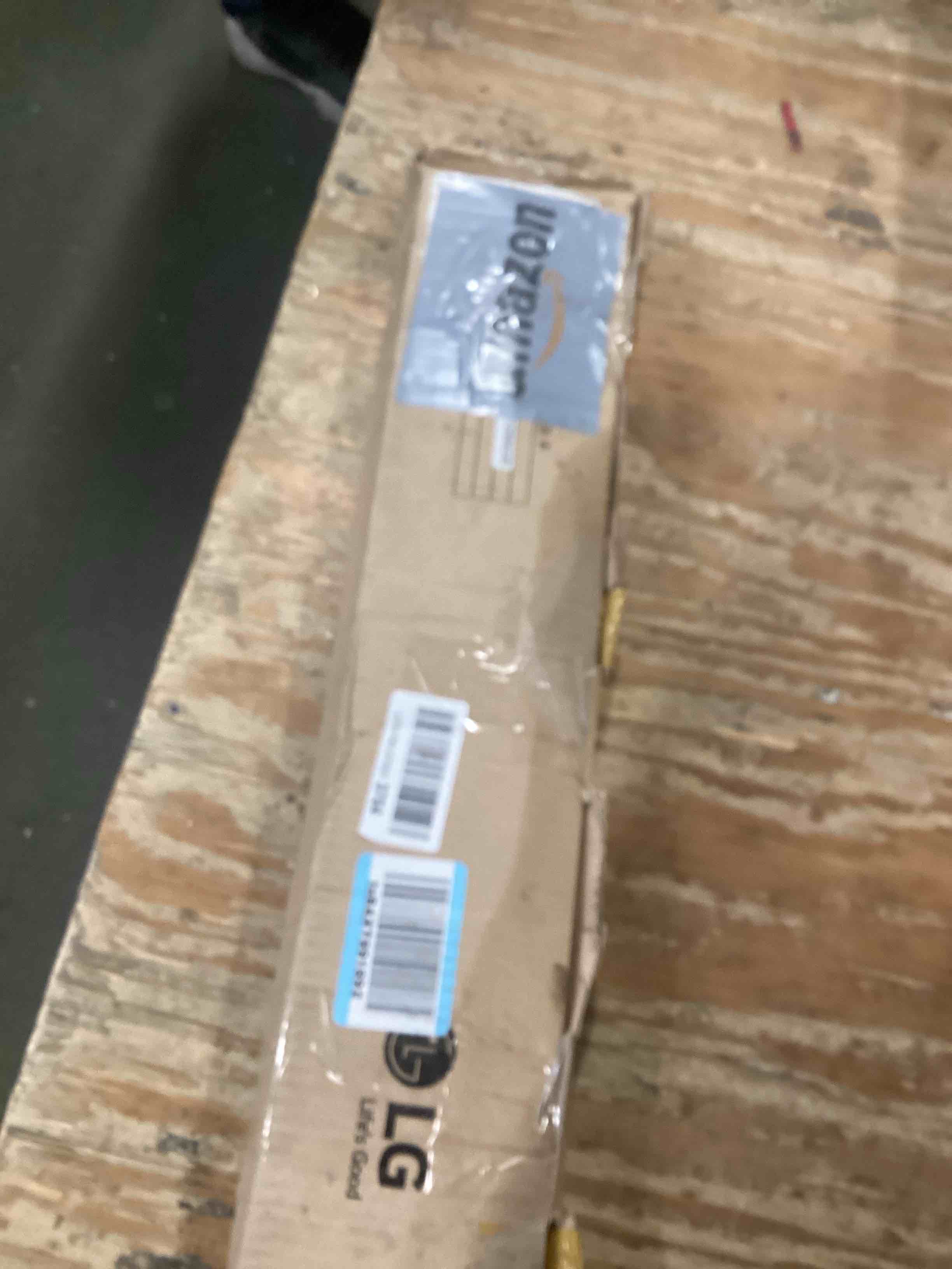 https://s3.amazonaws.com/lotting-images-prod/bidfta/PPE1294377_1744905127974.jpeg