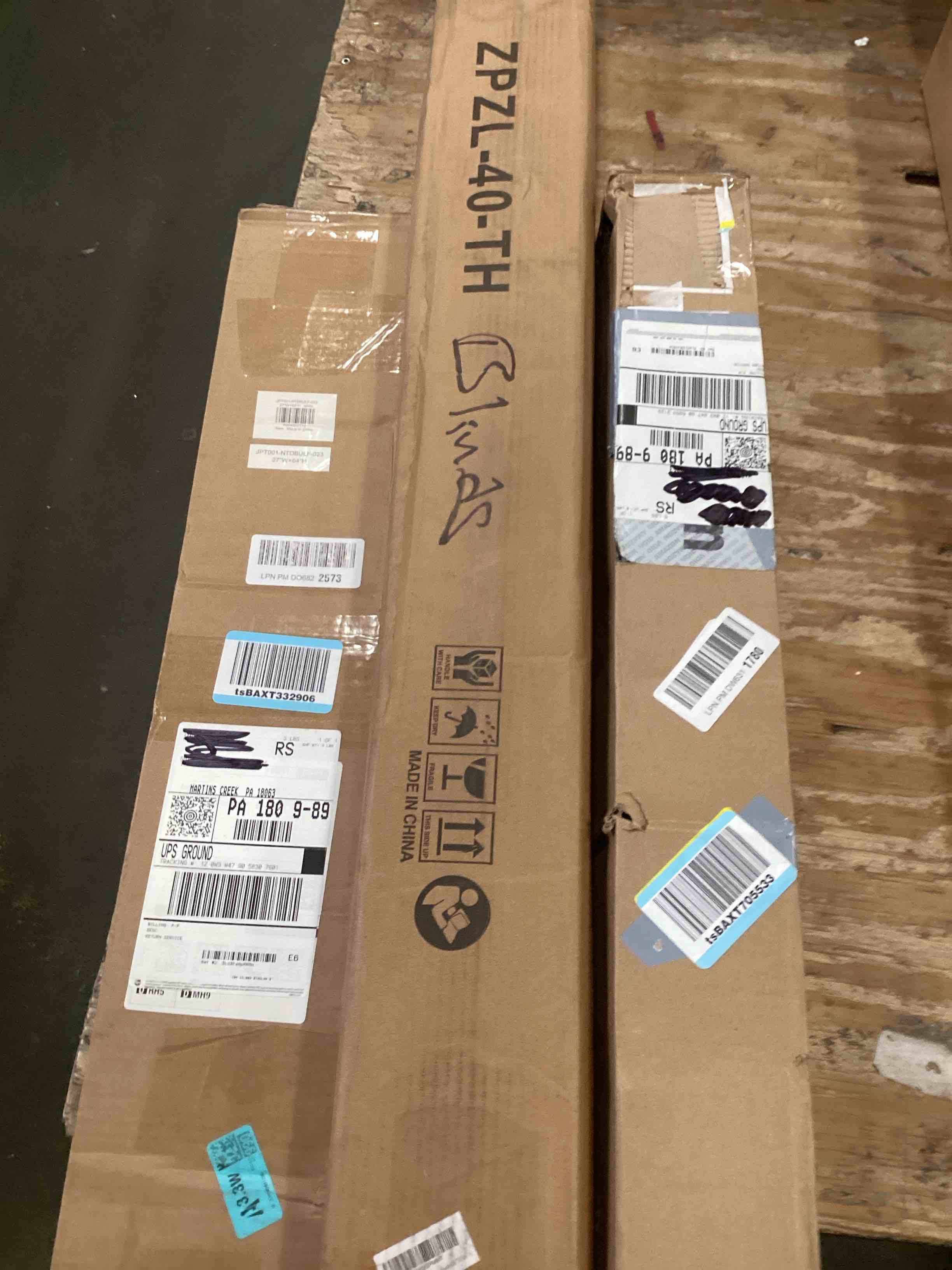 https://s3.amazonaws.com/lotting-images-prod/bidfta/PPE1294401_1744911819973.jpeg