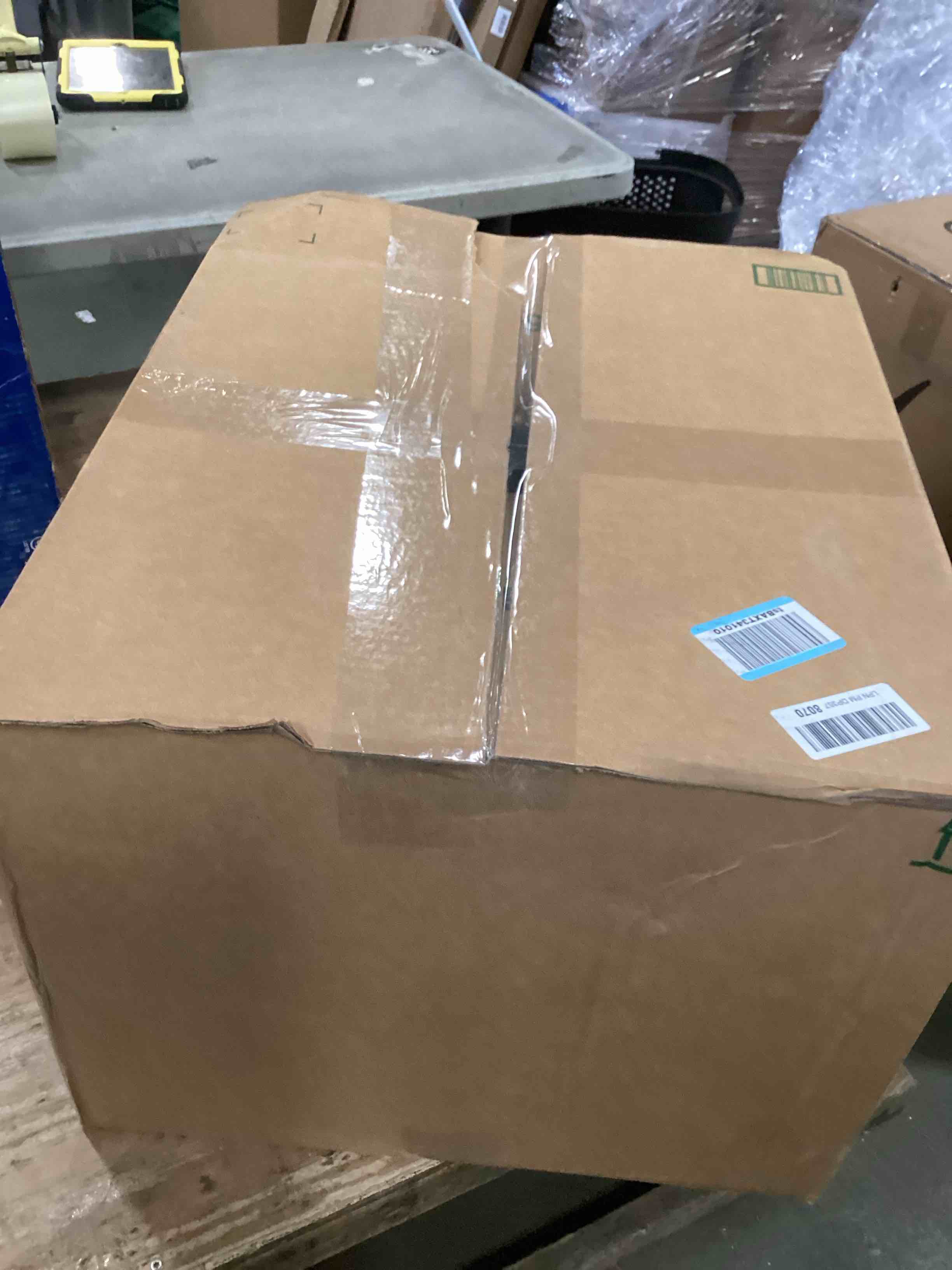 https://s3.amazonaws.com/lotting-images-prod/bidfta/PPE1294641_1745002503372.jpeg