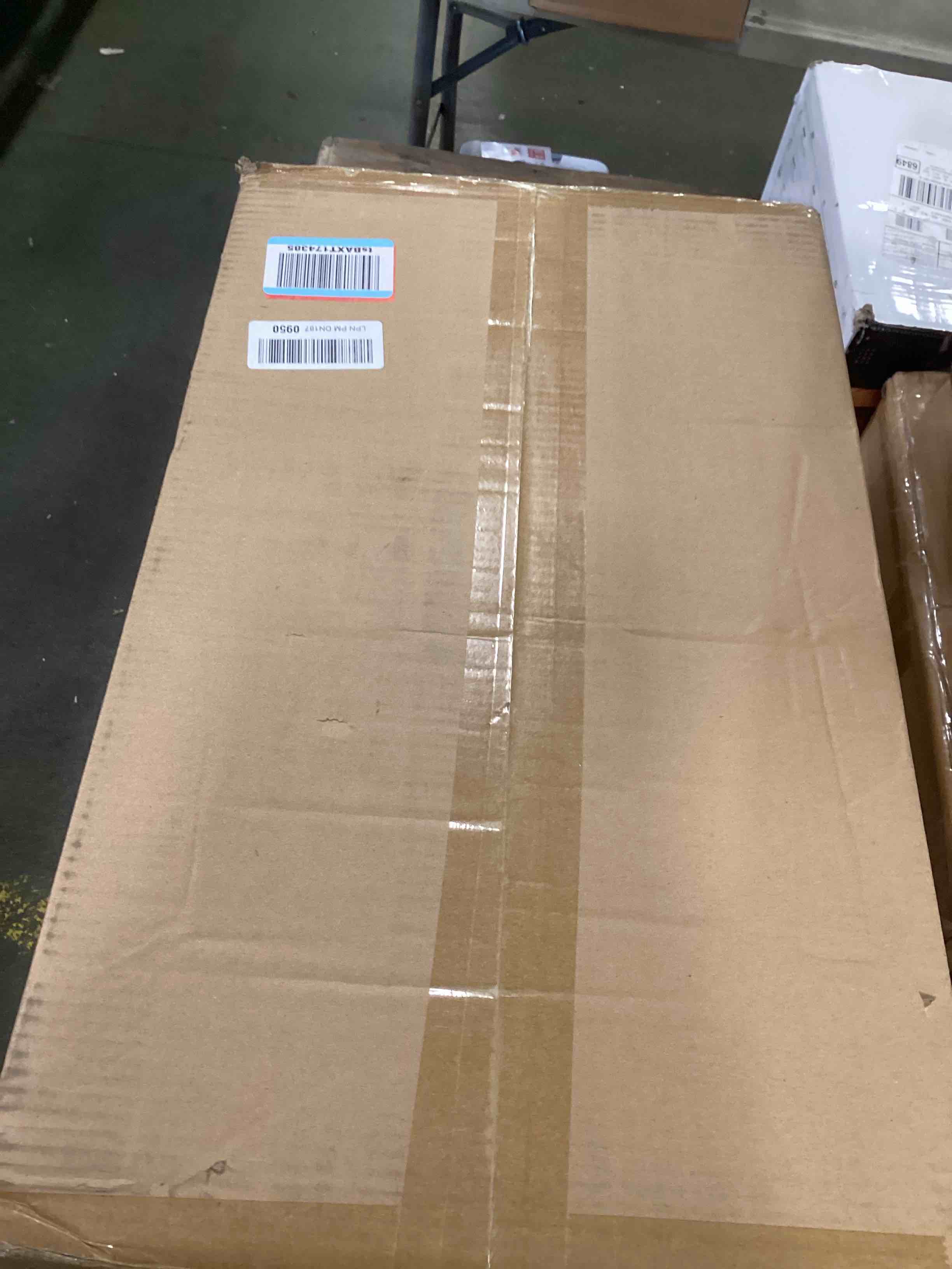 https://s3.amazonaws.com/lotting-images-prod/bidfta/PPE1294785_1745250938131.jpeg