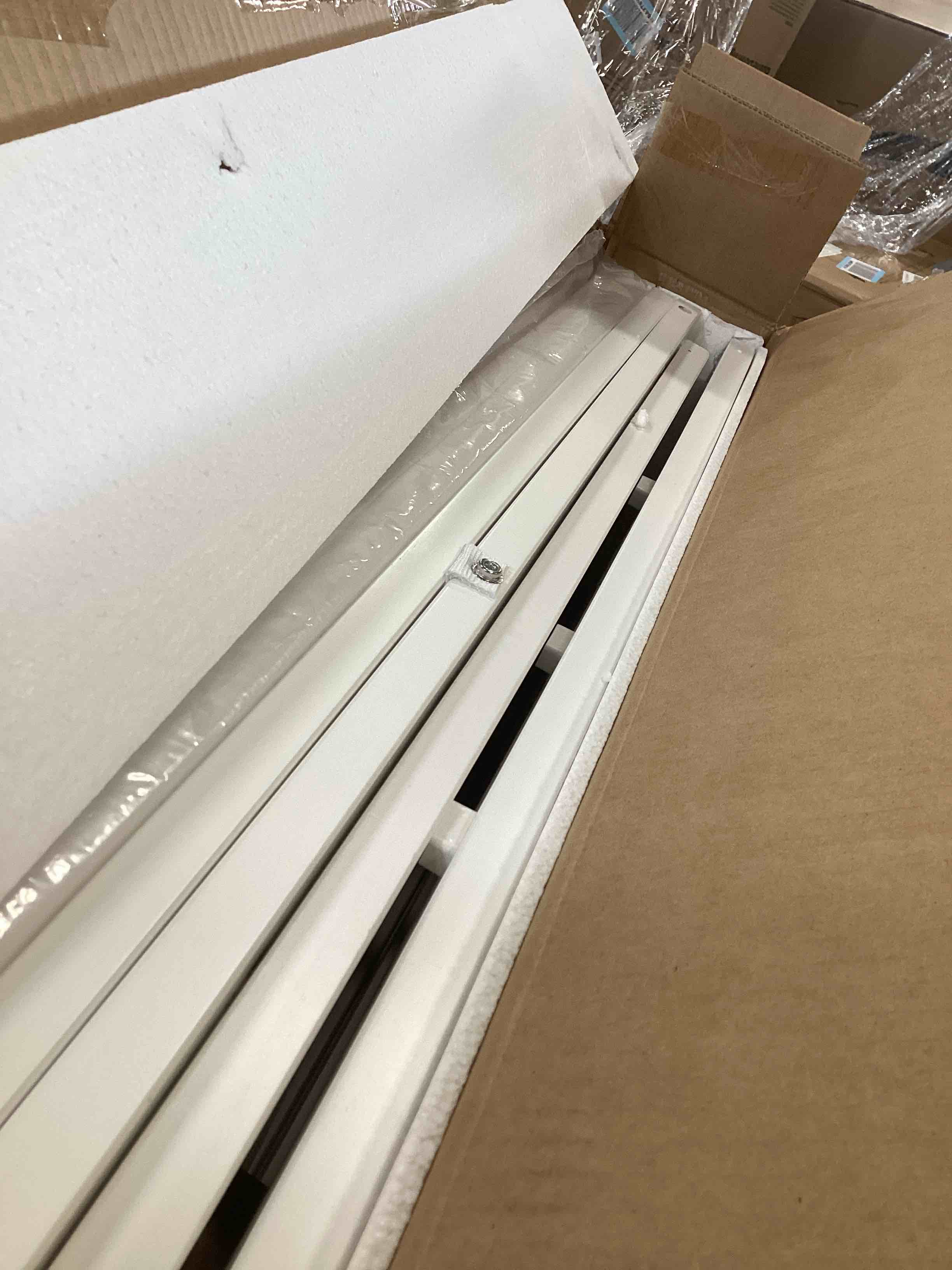 https://s3.amazonaws.com/lotting-images-prod/bidfta/PPE1294801_1745255949451.jpeg