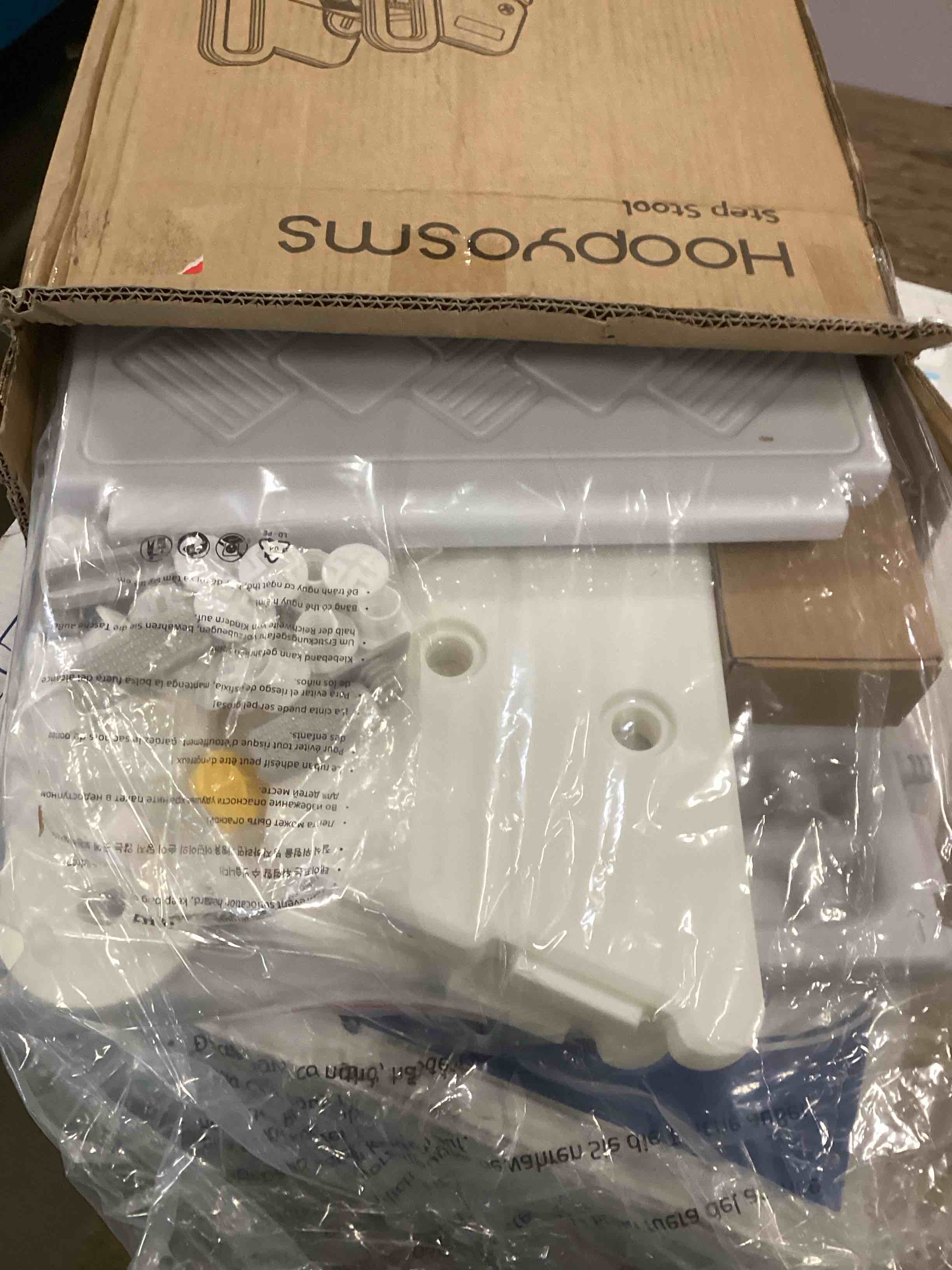 https://s3.amazonaws.com/lotting-images-prod/bidfta/PPE1295147_1745412070280.jpeg