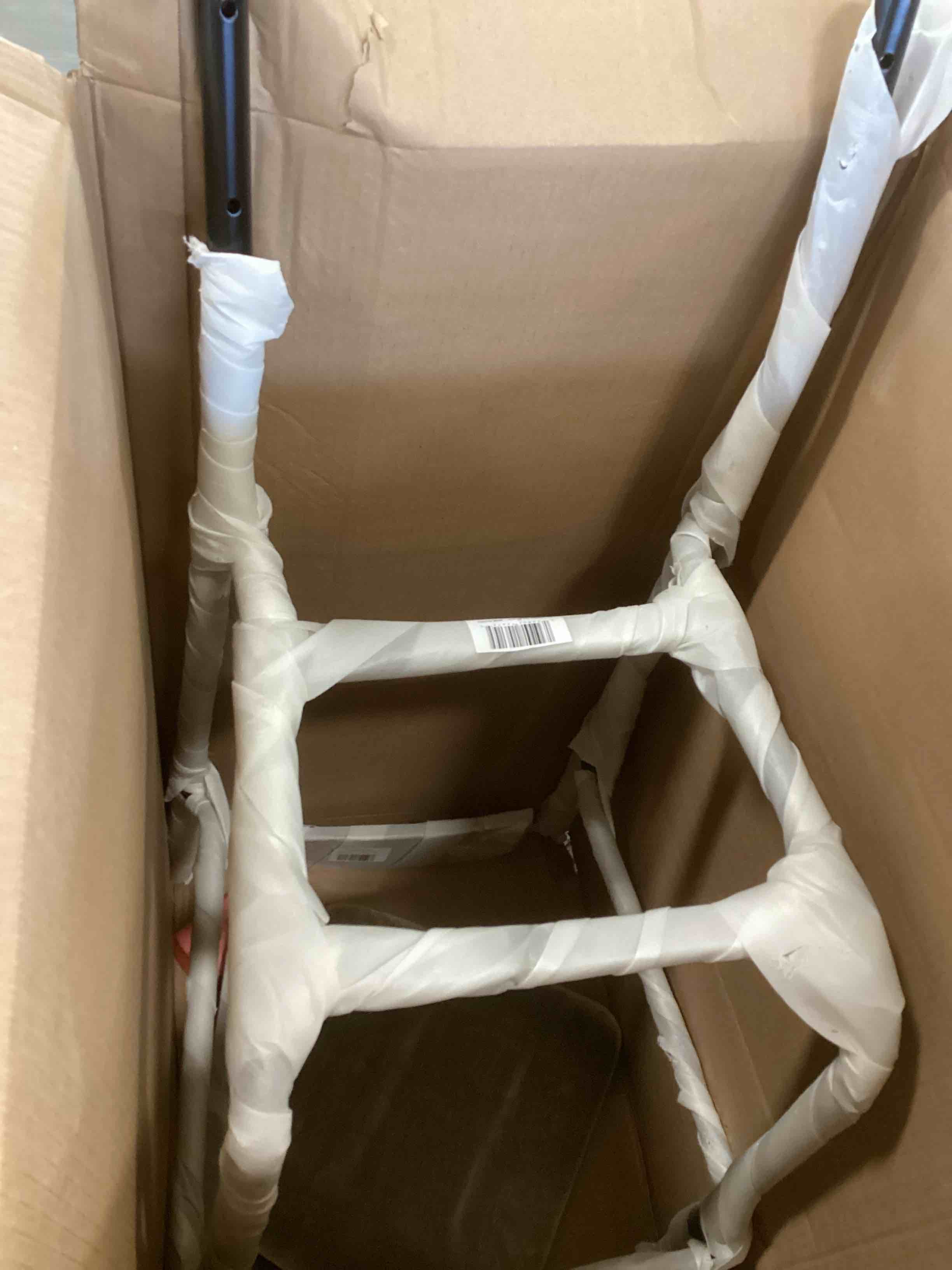 https://s3.amazonaws.com/lotting-images-prod/bidfta/PPE1295280_1745434056722.jpeg