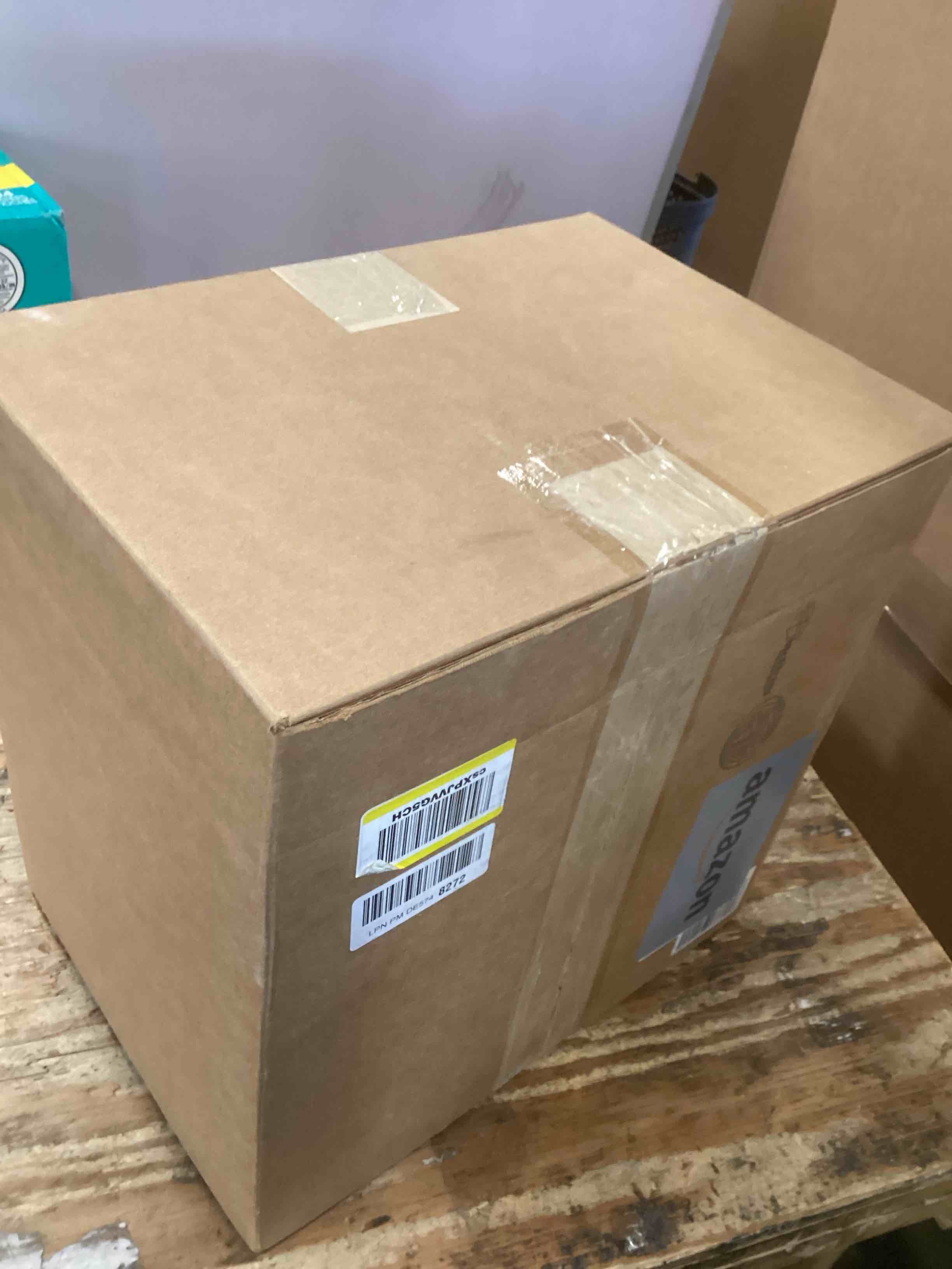 https://s3.amazonaws.com/lotting-images-prod/bidfta/PPE1295316_1745439117530.jpeg