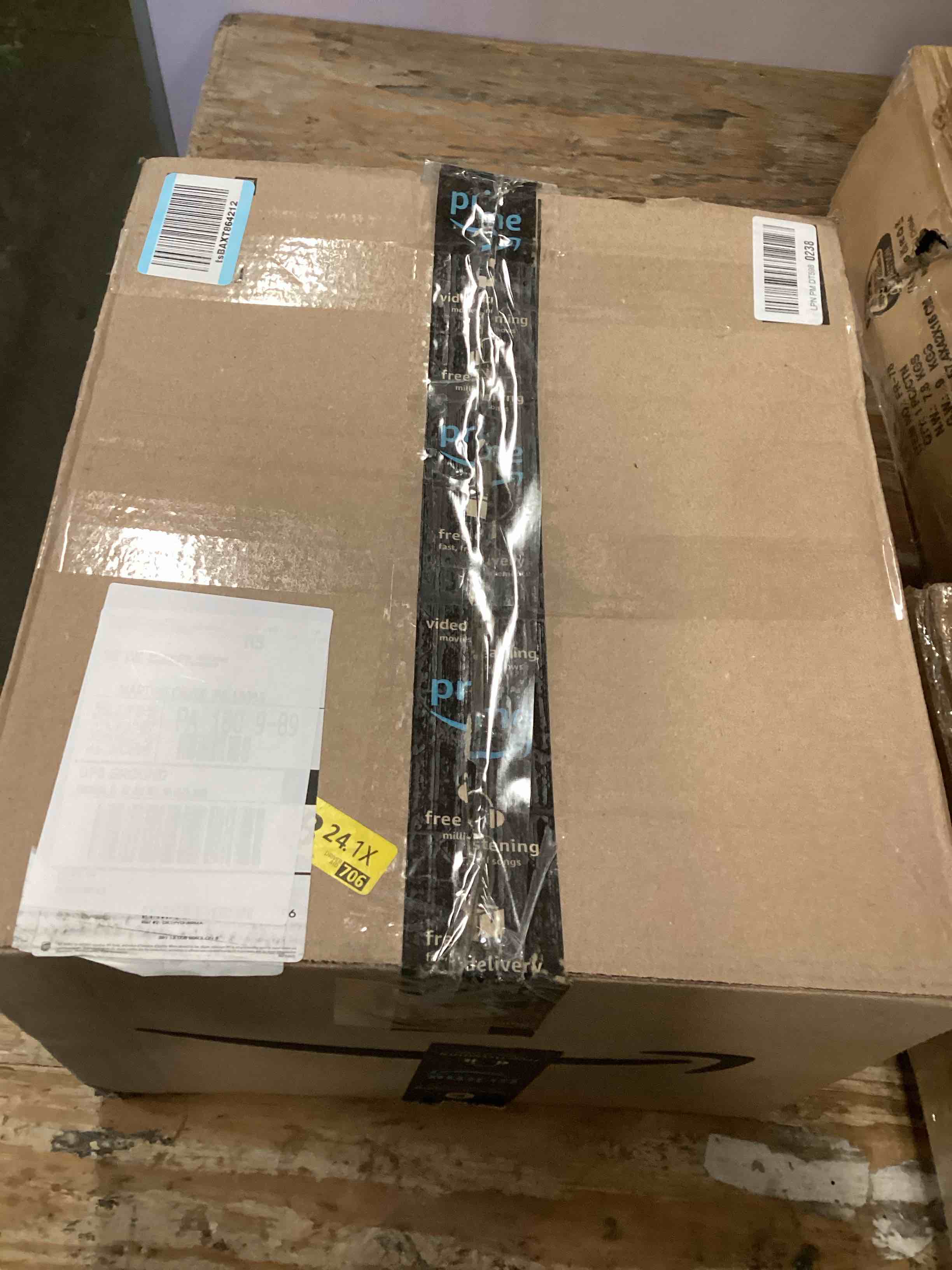 https://s3.amazonaws.com/lotting-images-prod/bidfta/PPE1295383_1745853872430.jpeg
