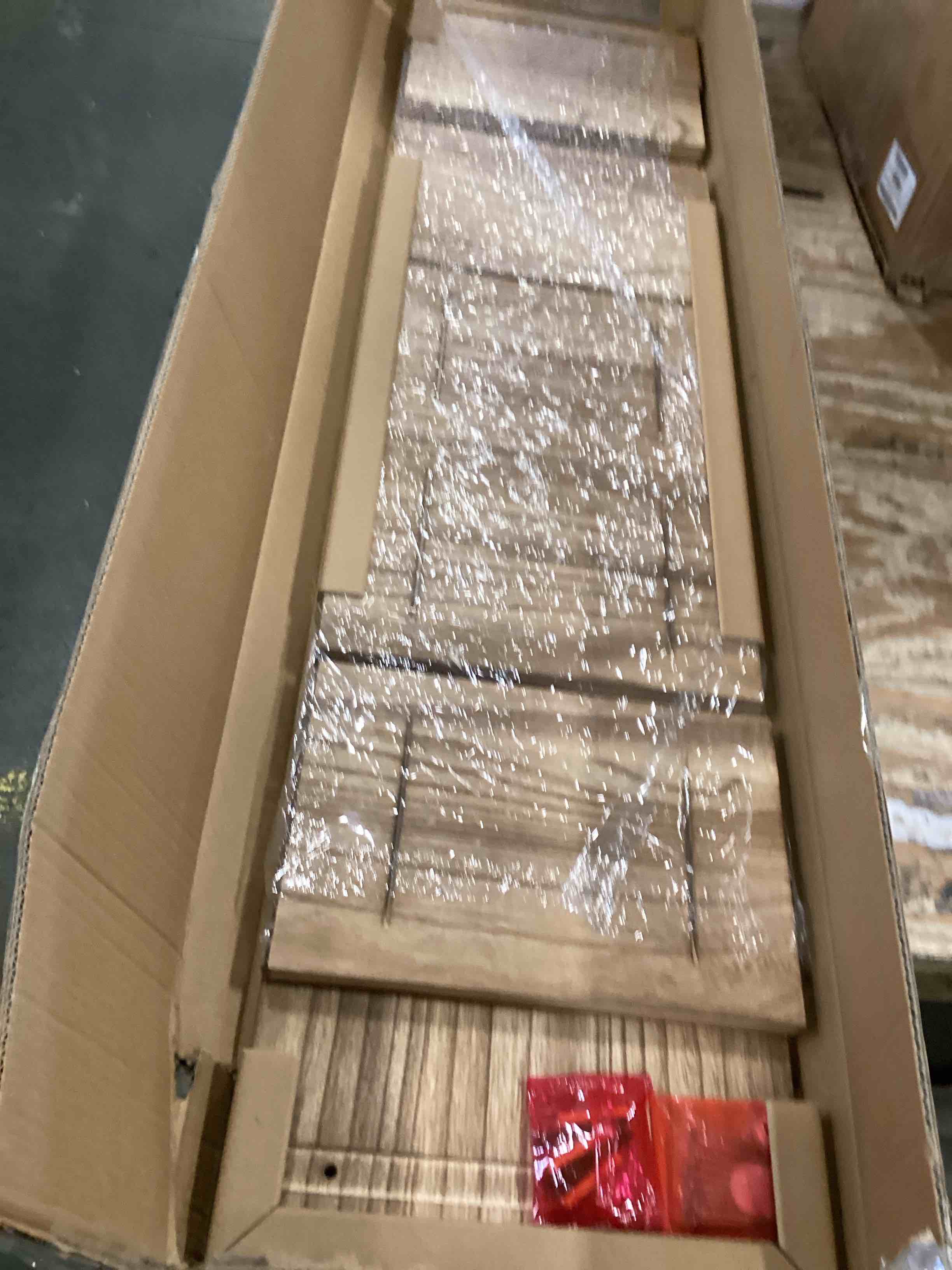 https://s3.amazonaws.com/lotting-images-prod/bidfta/PPE1295500_1745931371449.jpeg