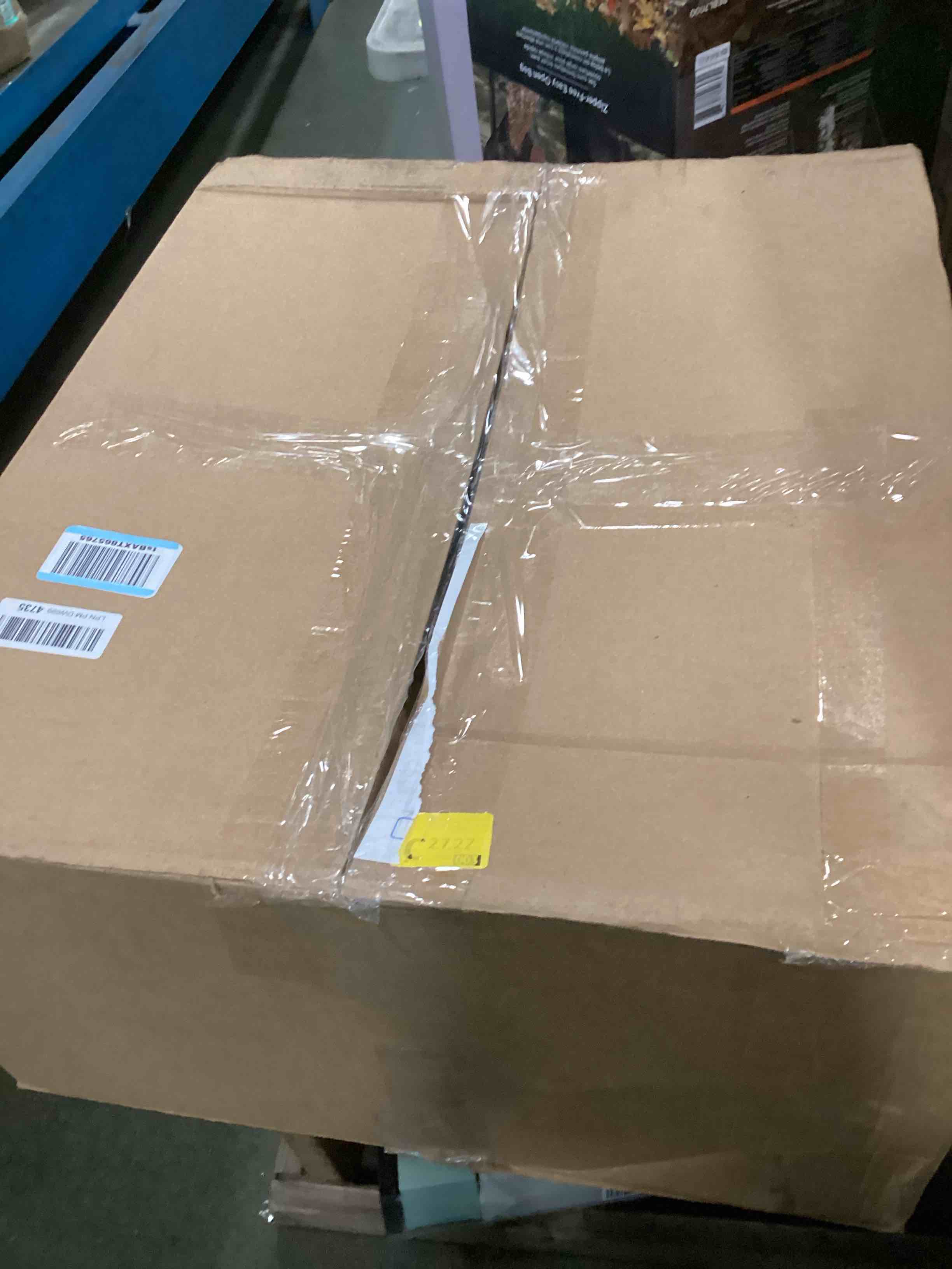 https://s3.amazonaws.com/lotting-images-prod/bidfta/PPE1296036_1746189043808.jpeg