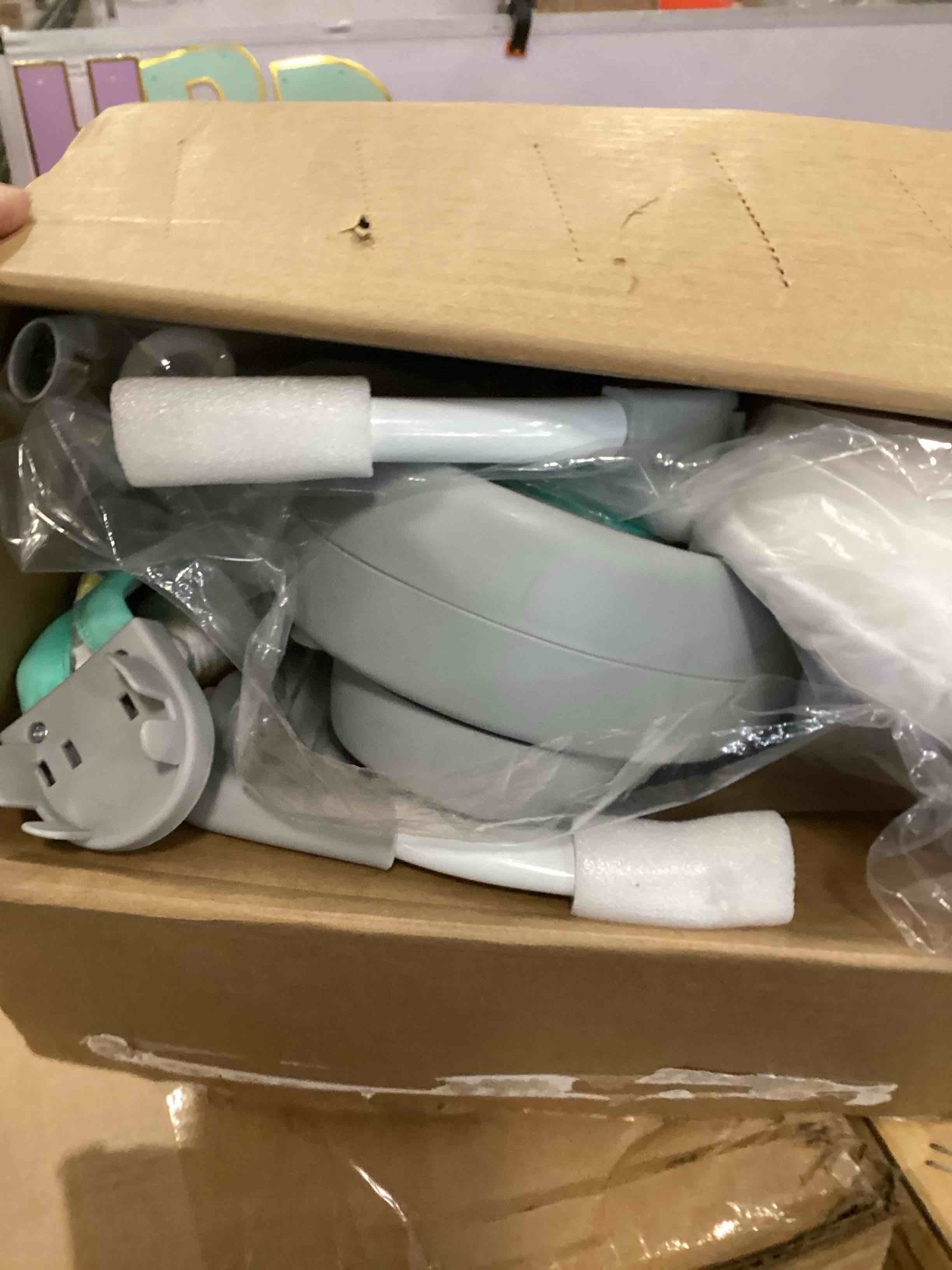 https://s3.amazonaws.com/lotting-images-prod/bidfta/PPE1296073_1746193089717.jpeg