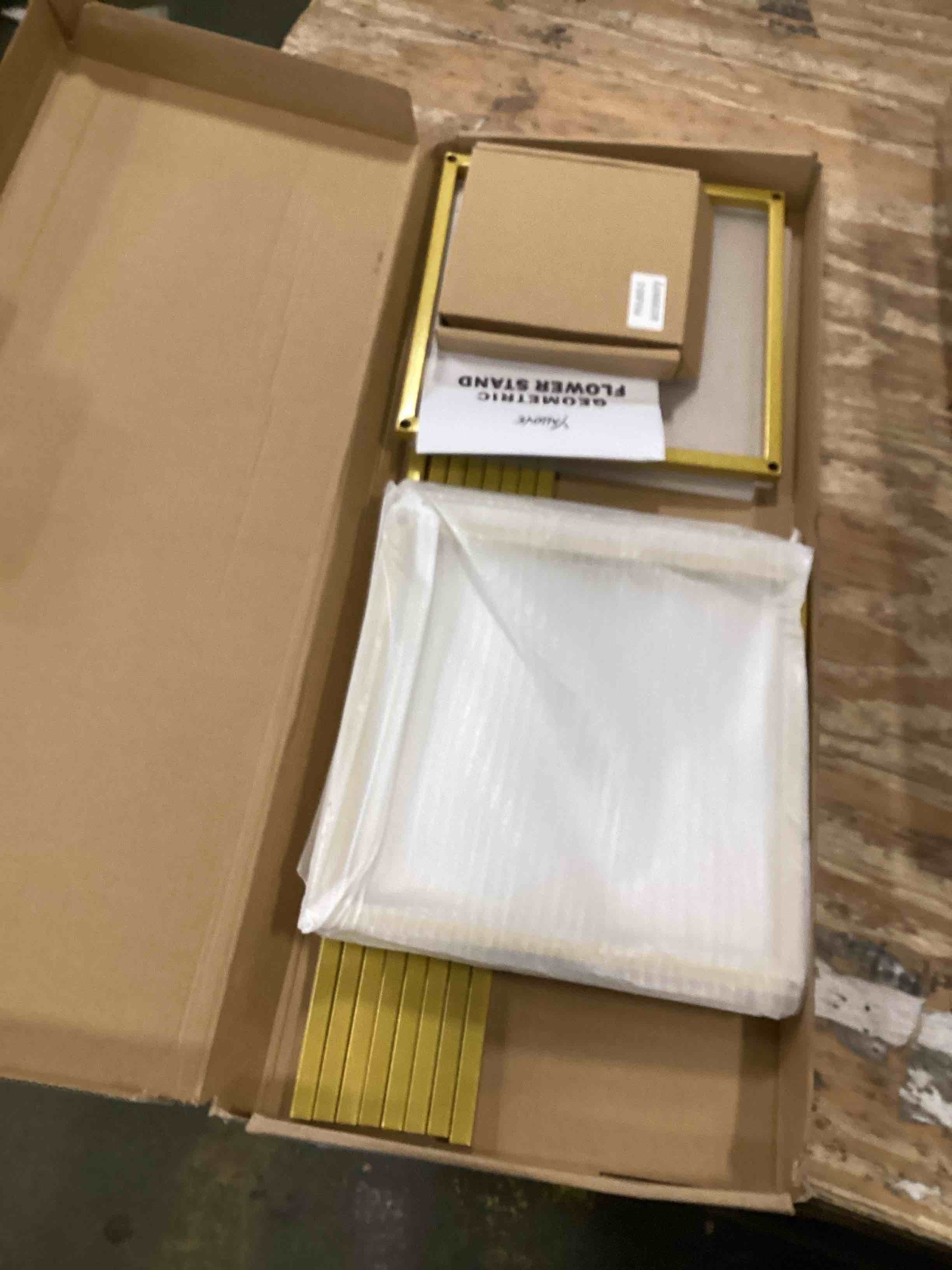 https://s3.amazonaws.com/lotting-images-prod/bidfta/PPE1296252_1746451115564.jpeg