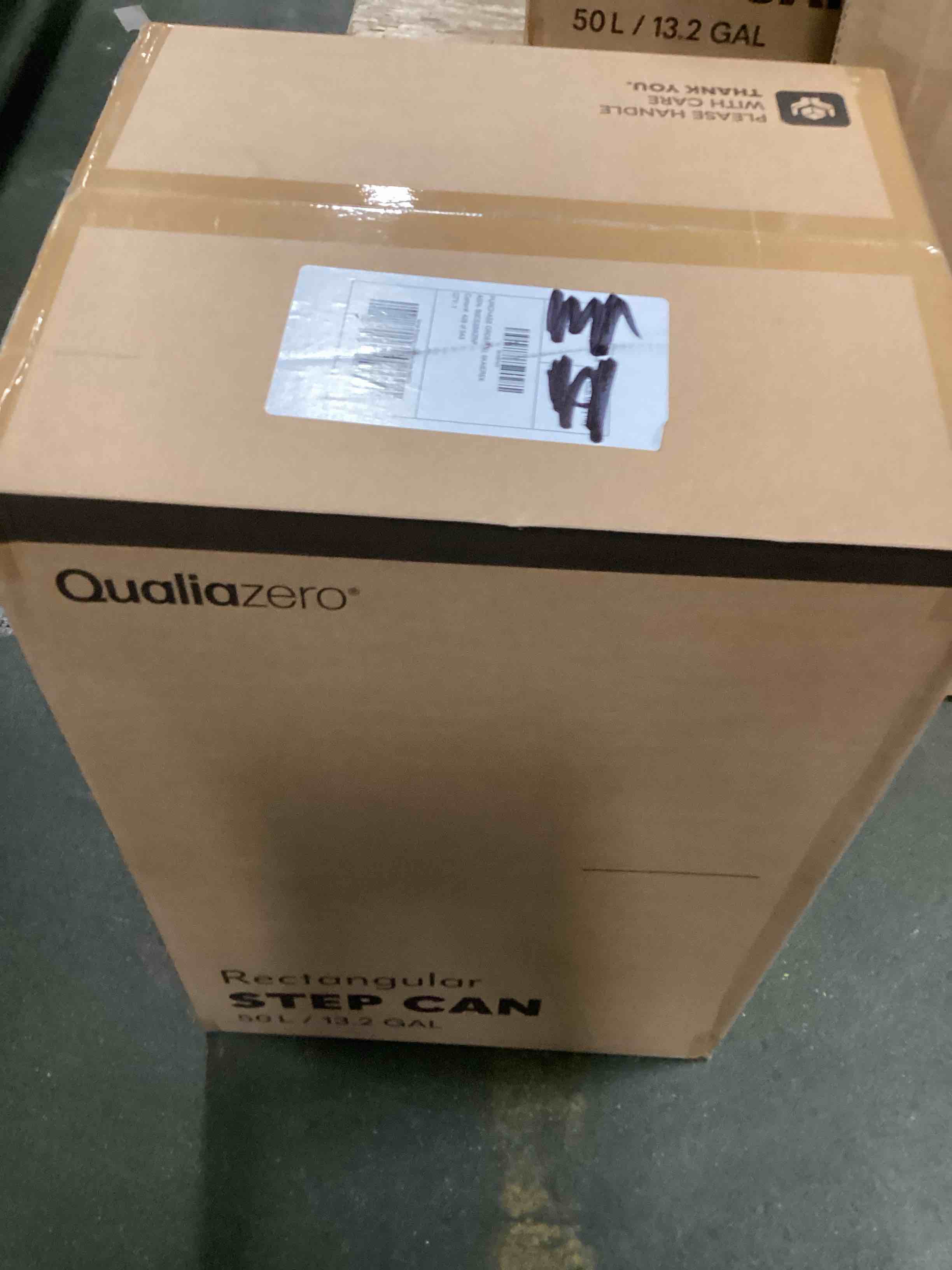 https://s3.amazonaws.com/lotting-images-prod/bidfta/PPE1296651_1746620245747.jpeg