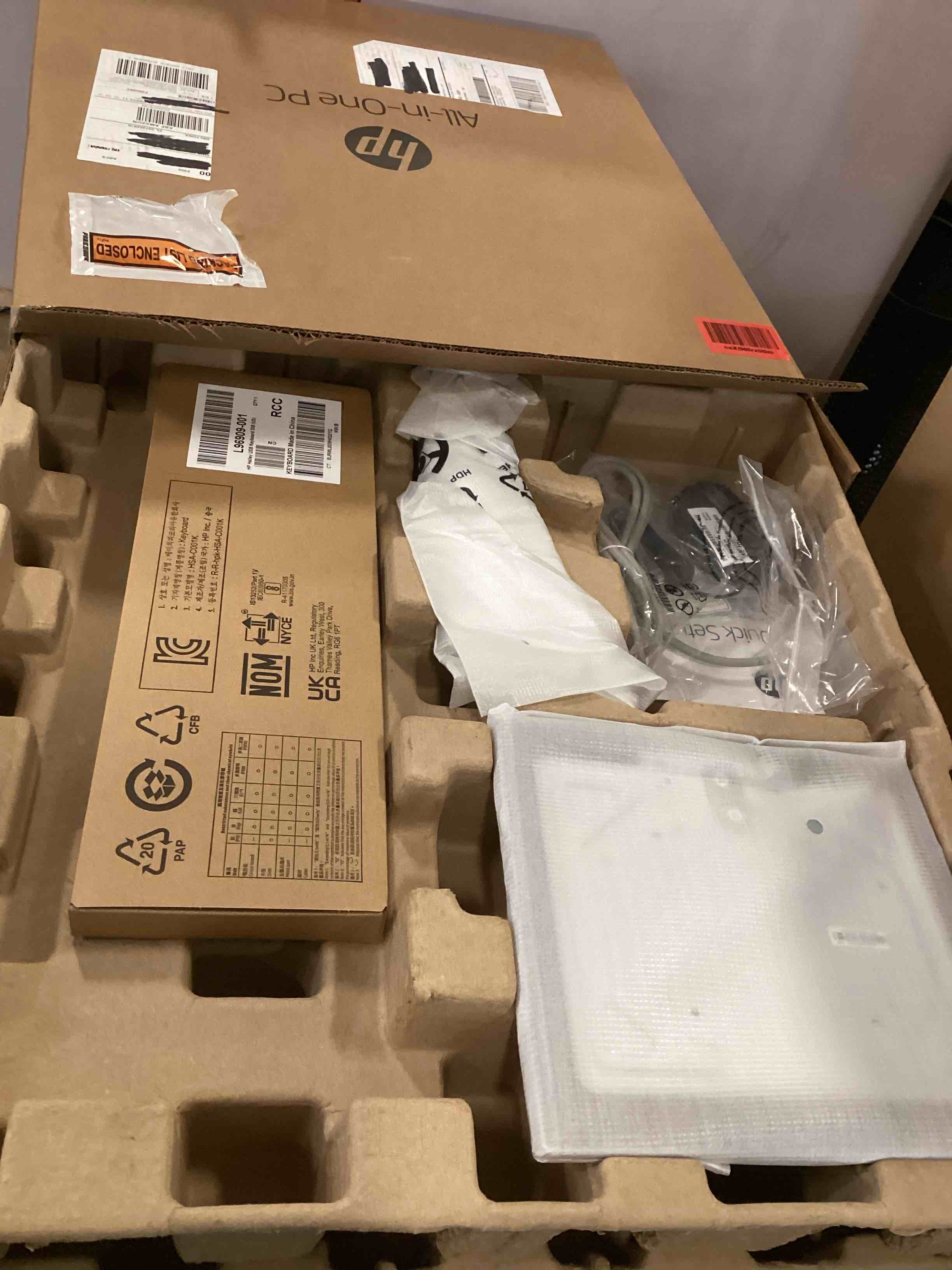 https://s3.amazonaws.com/lotting-images-prod/bidfta/PPE1296714_1746629302186.jpeg