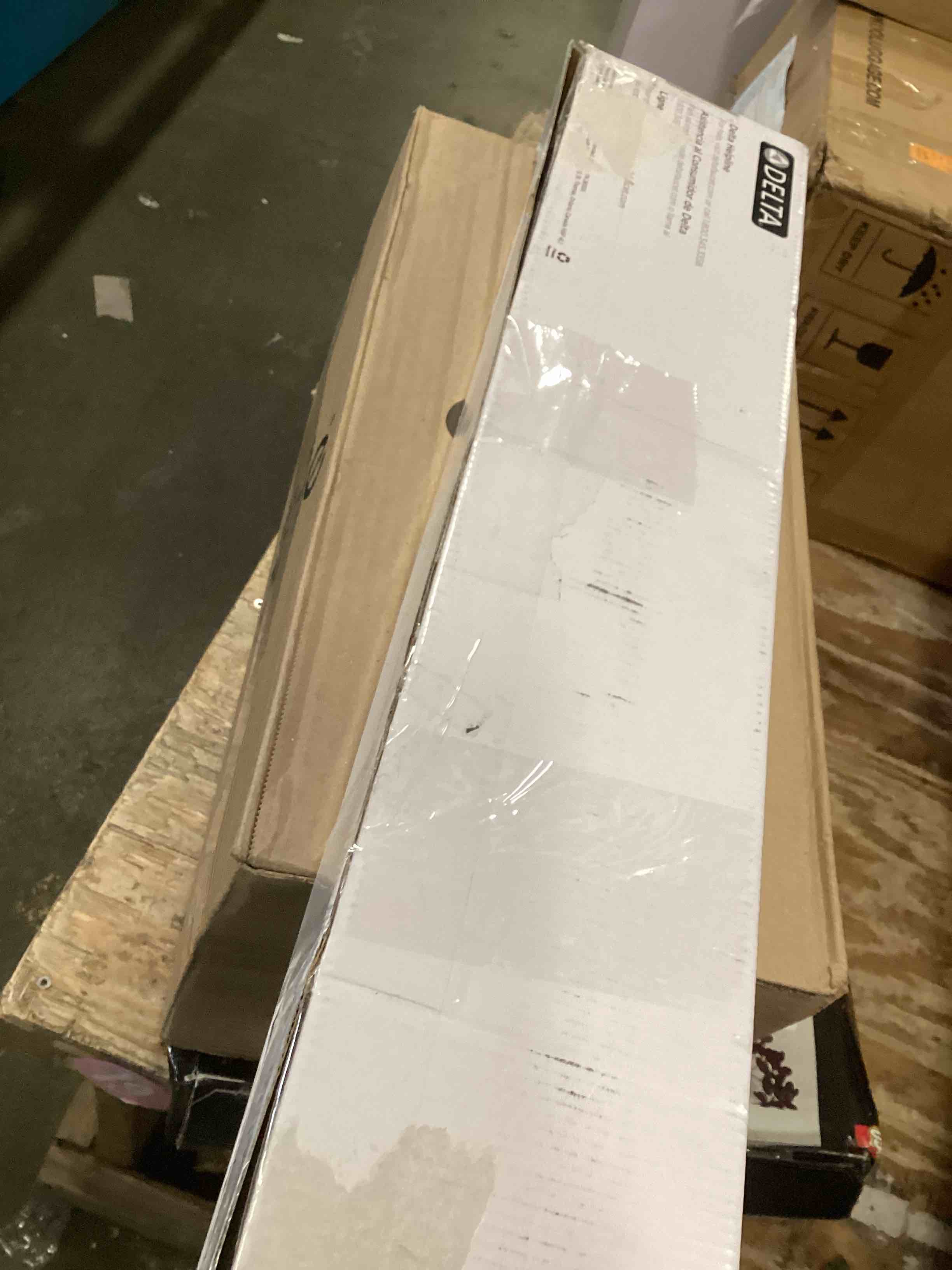 https://s3.amazonaws.com/lotting-images-prod/bidfta/PPE1296772_1746638187547.jpeg