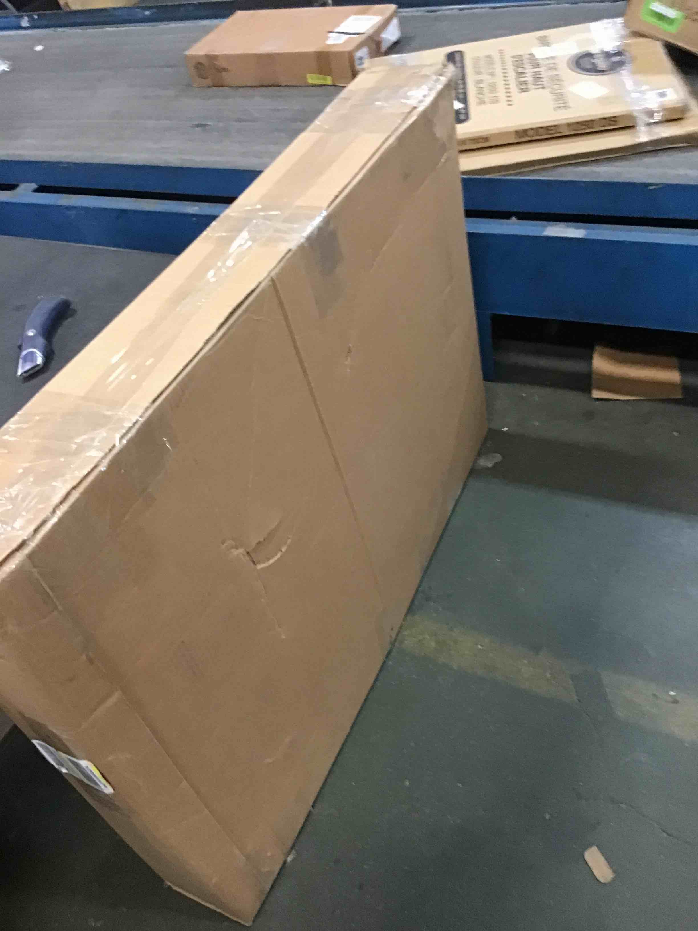 https://s3.amazonaws.com/lotting-images-prod/bidfta/PPE1297295_1744834309163.jpeg