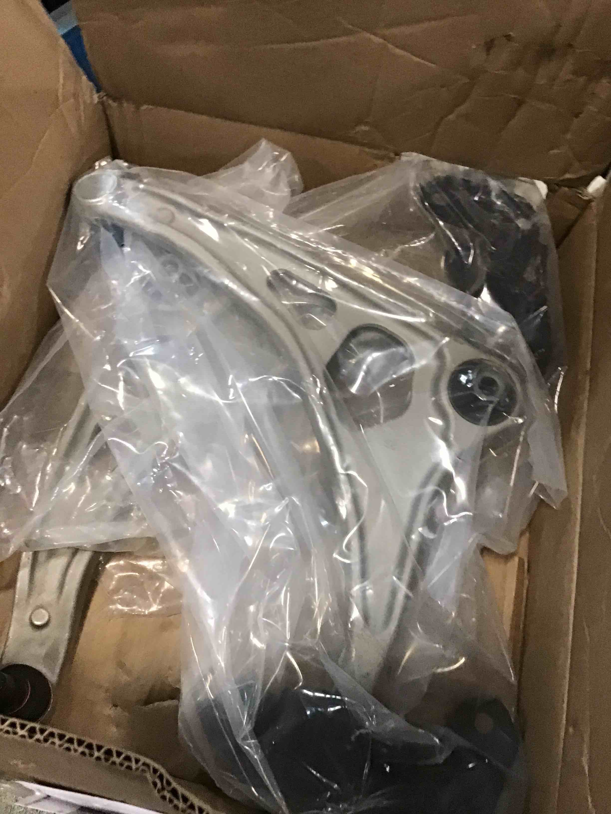 https://s3.amazonaws.com/lotting-images-prod/bidfta/PPE1297547_1745005946821.jpeg