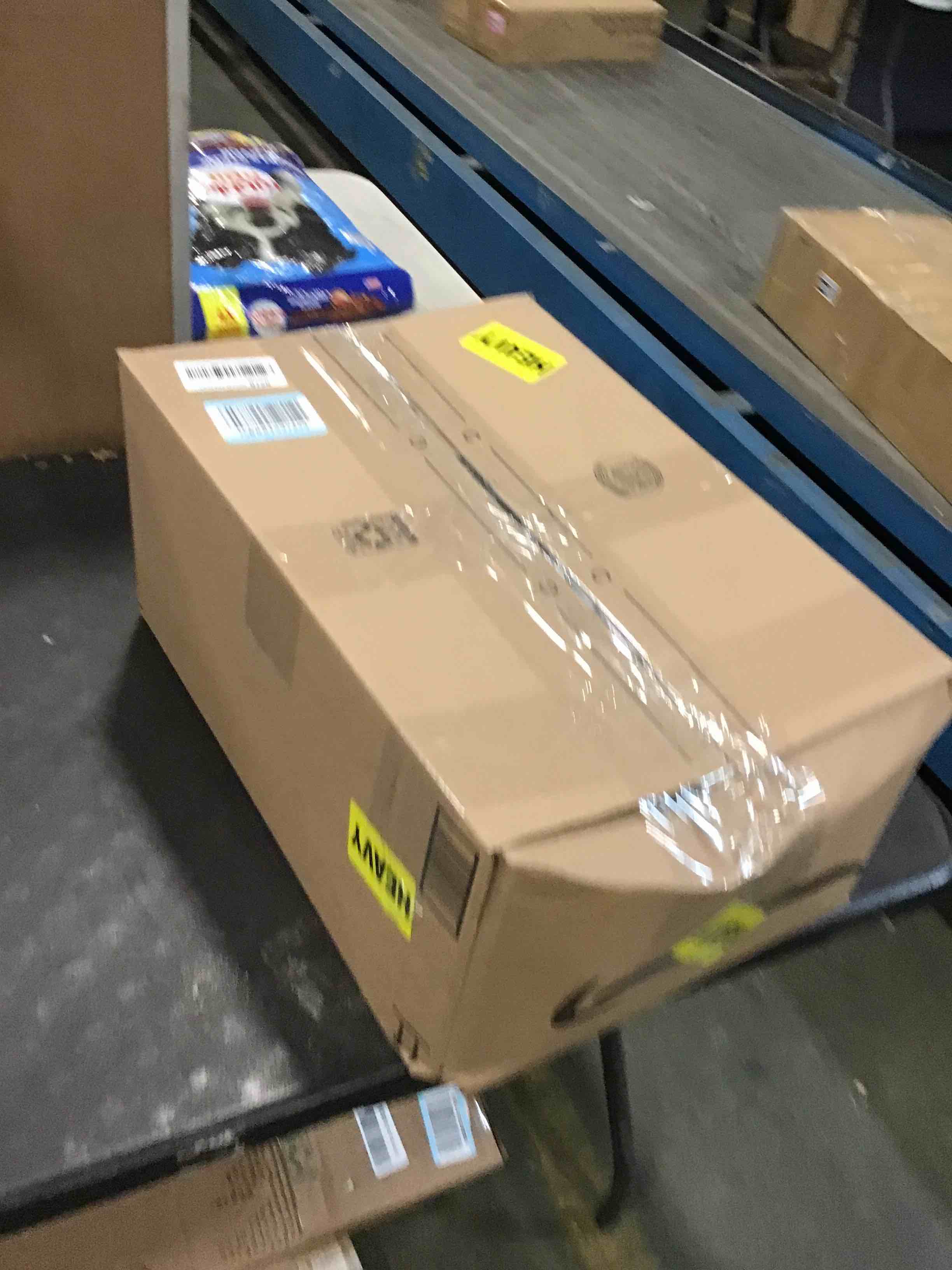 https://s3.amazonaws.com/lotting-images-prod/bidfta/PPE1297594_1745241196464.jpeg