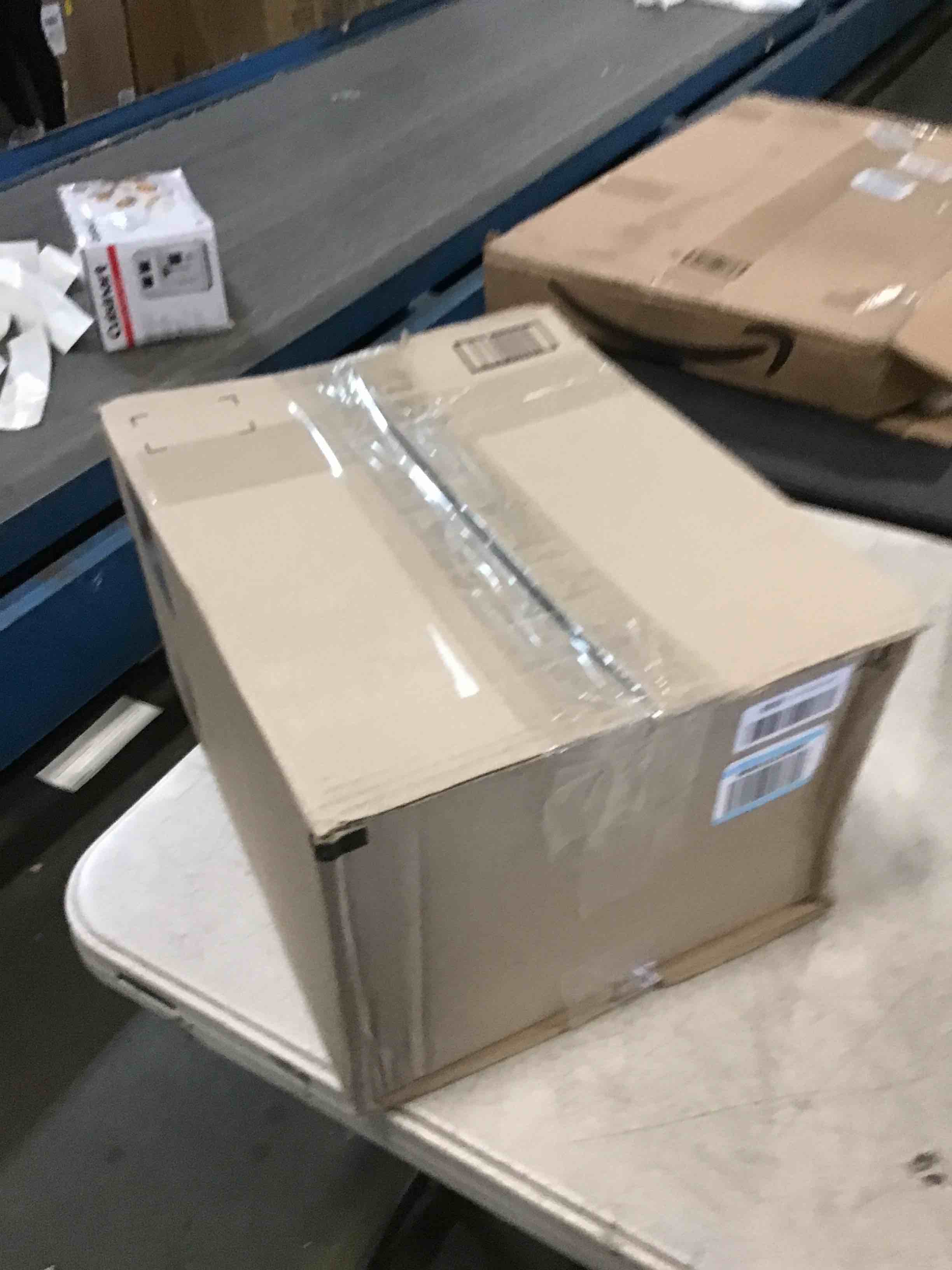 https://s3.amazonaws.com/lotting-images-prod/bidfta/PPE1297834_1745335467212.jpeg