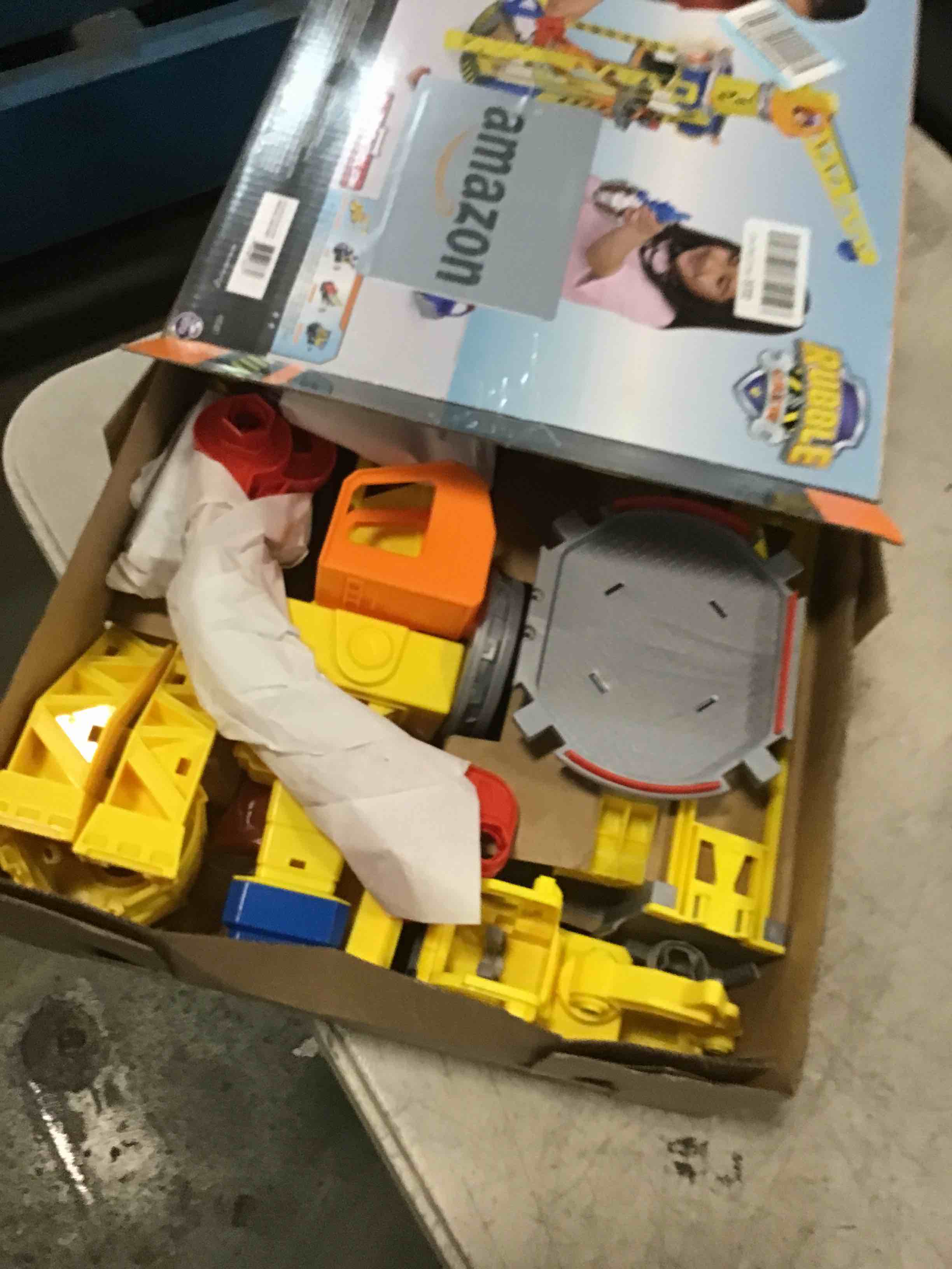 https://s3.amazonaws.com/lotting-images-prod/bidfta/PPE1297835_1745335519557.jpeg