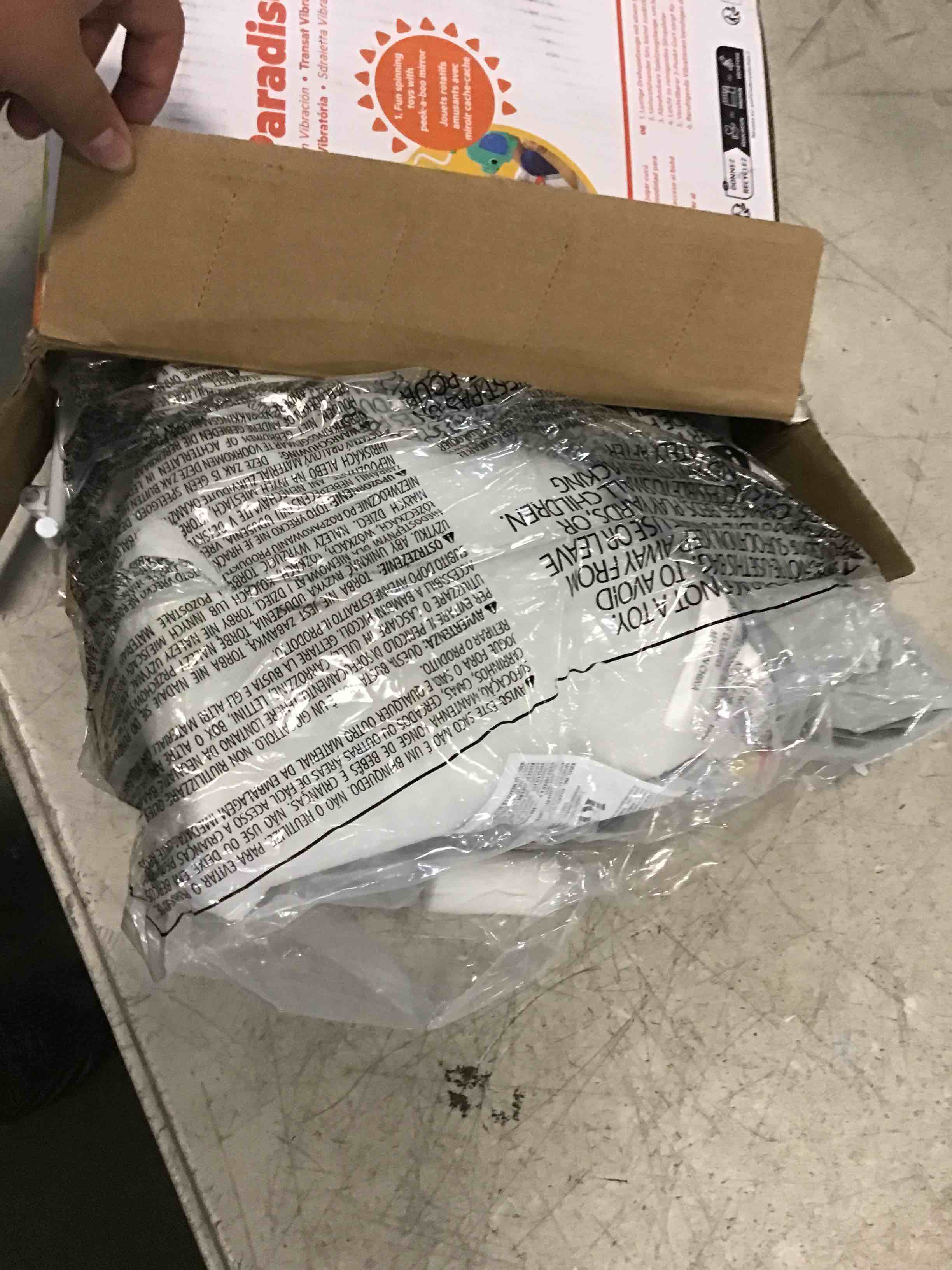 https://s3.amazonaws.com/lotting-images-prod/bidfta/PPE1297891_1745339576925.jpeg