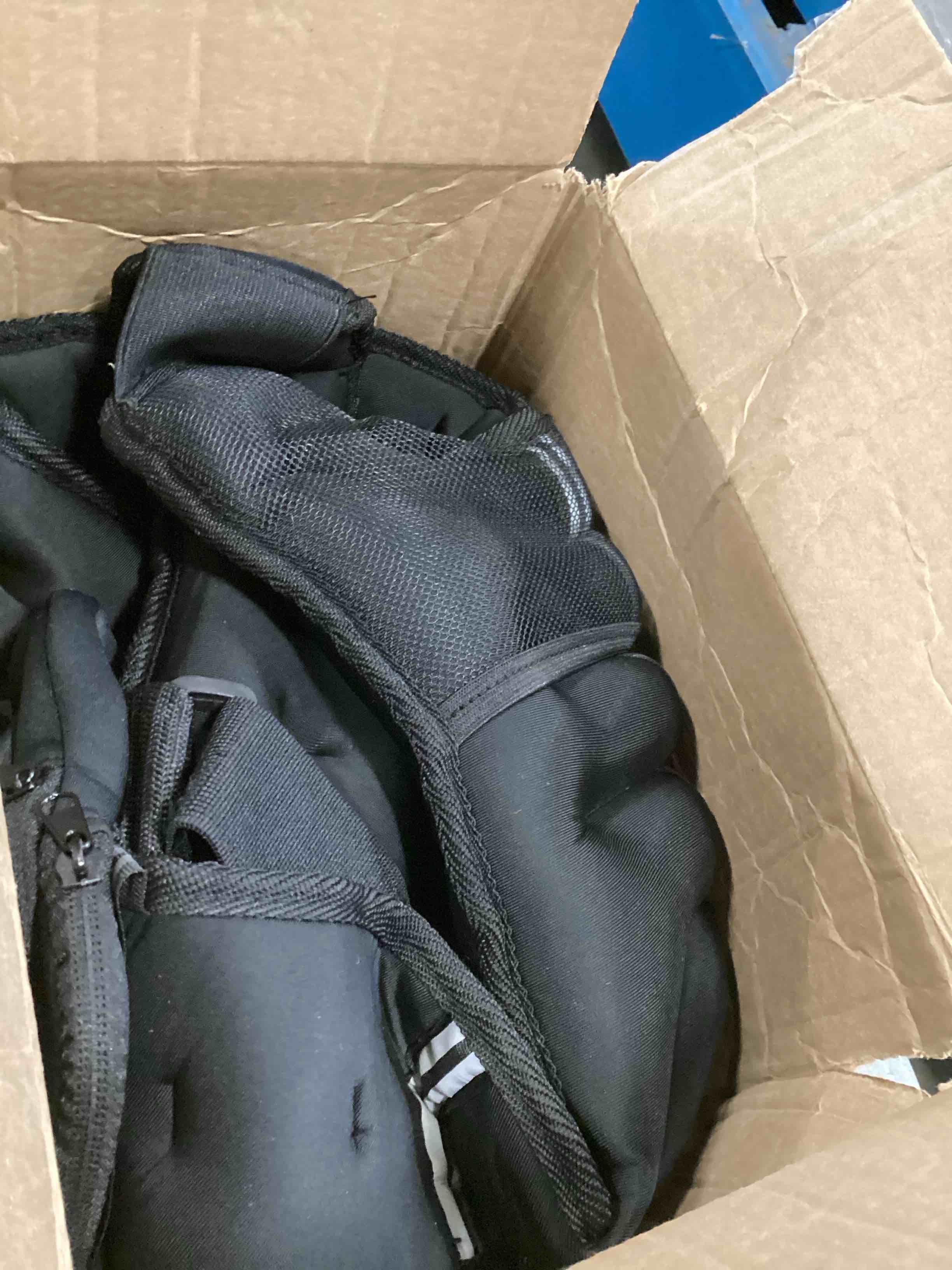 https://s3.amazonaws.com/lotting-images-prod/bidfta/PPE1297957_1745510017096.jpeg