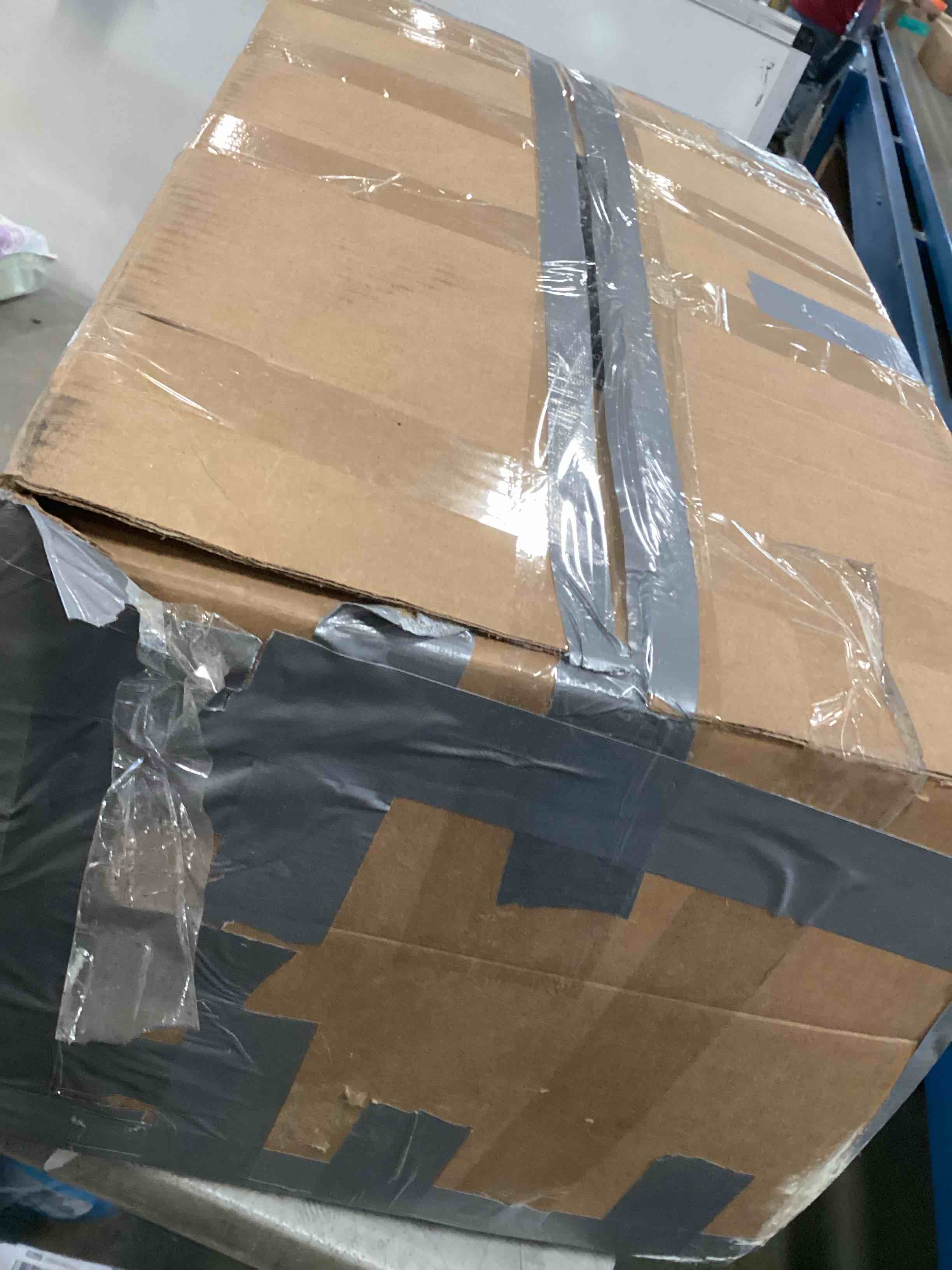 https://s3.amazonaws.com/lotting-images-prod/bidfta/PPE1298004_1745518122679.jpeg