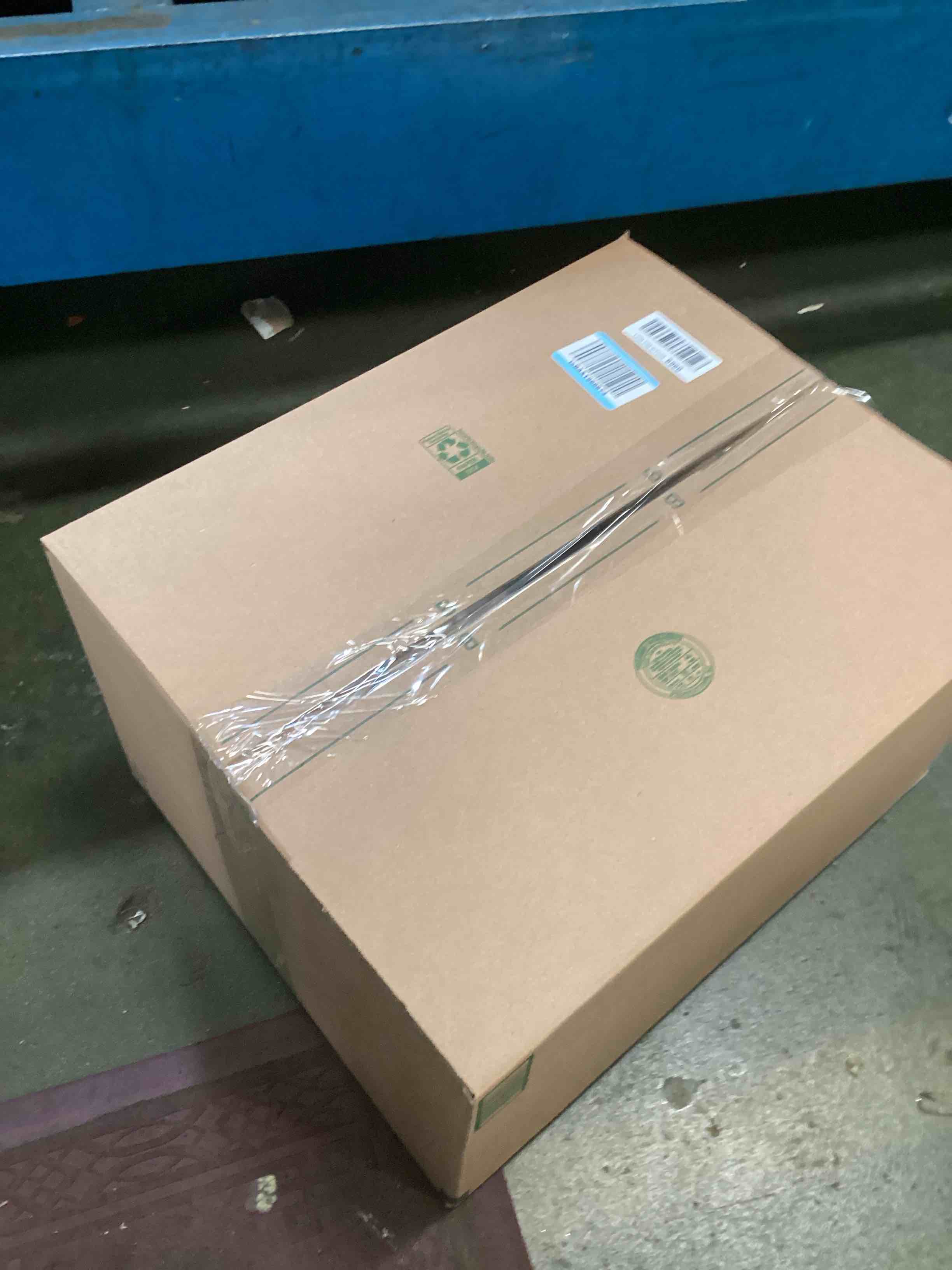 https://s3.amazonaws.com/lotting-images-prod/bidfta/PPE1298014_1745519679981.jpeg