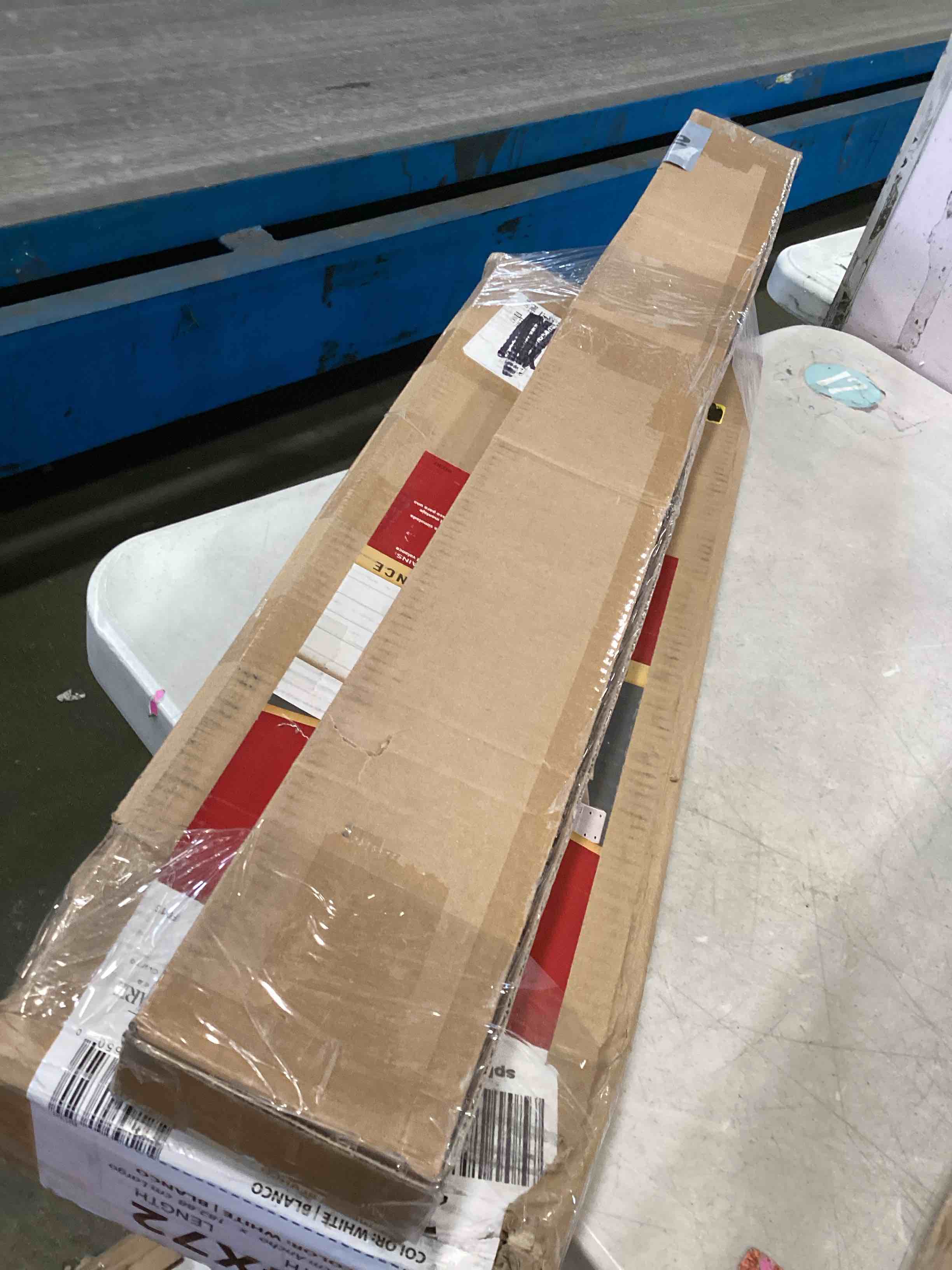 https://s3.amazonaws.com/lotting-images-prod/bidfta/PPE1298238_1745869084825.jpeg