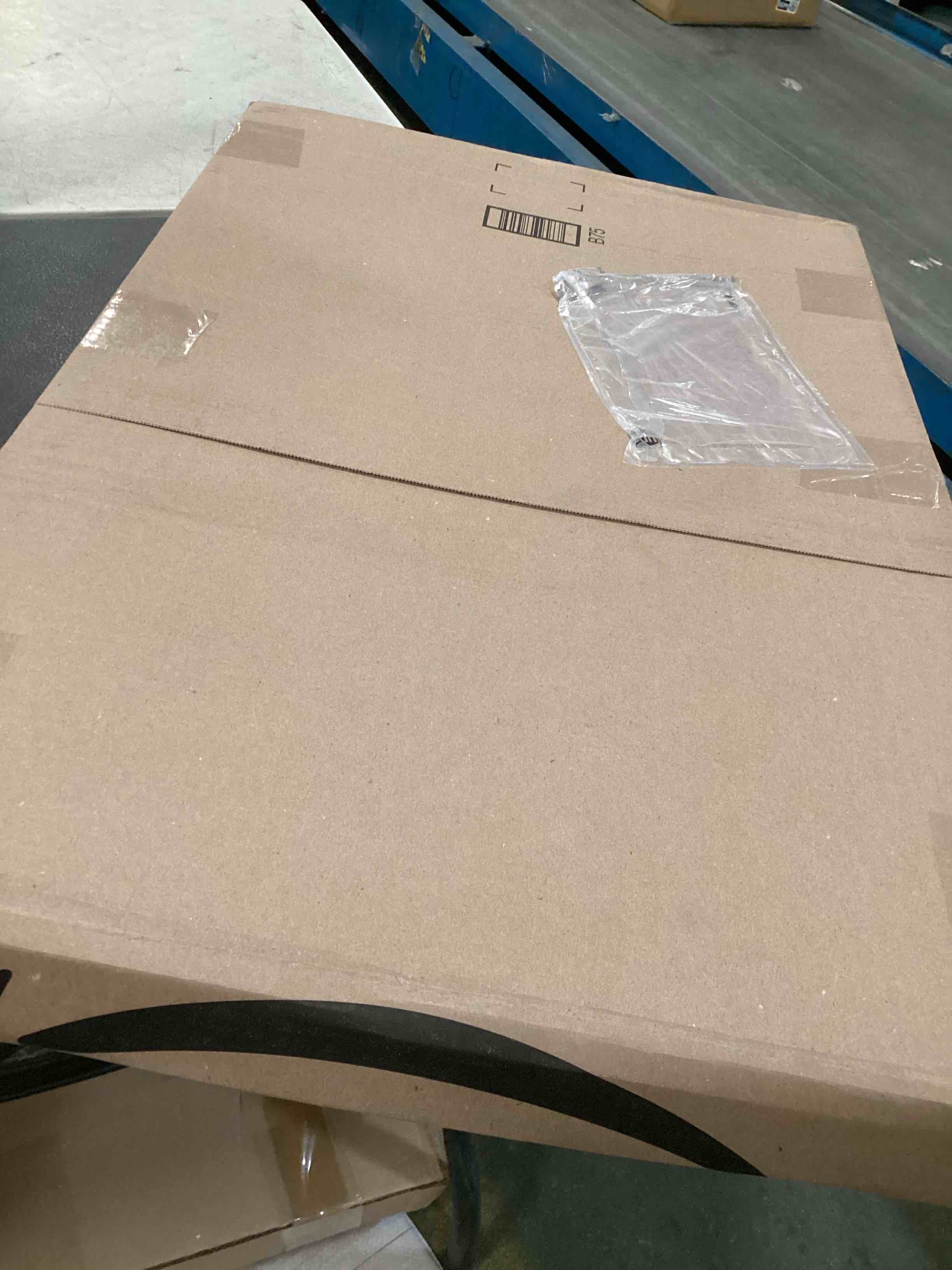 https://s3.amazonaws.com/lotting-images-prod/bidfta/PPE1298348_1745940501302.jpeg