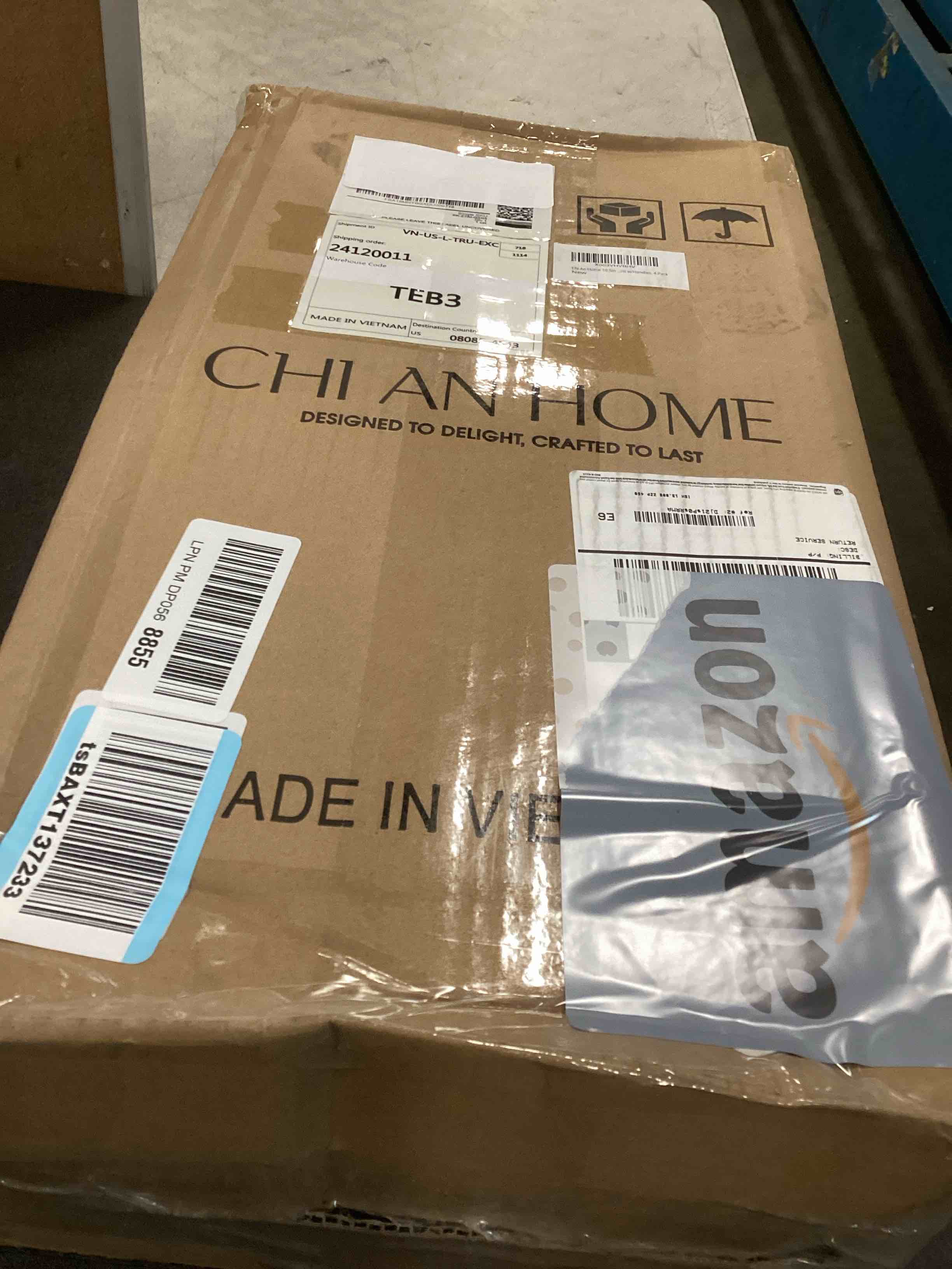 https://s3.amazonaws.com/lotting-images-prod/bidfta/PPE1298376_1745943206707.jpeg