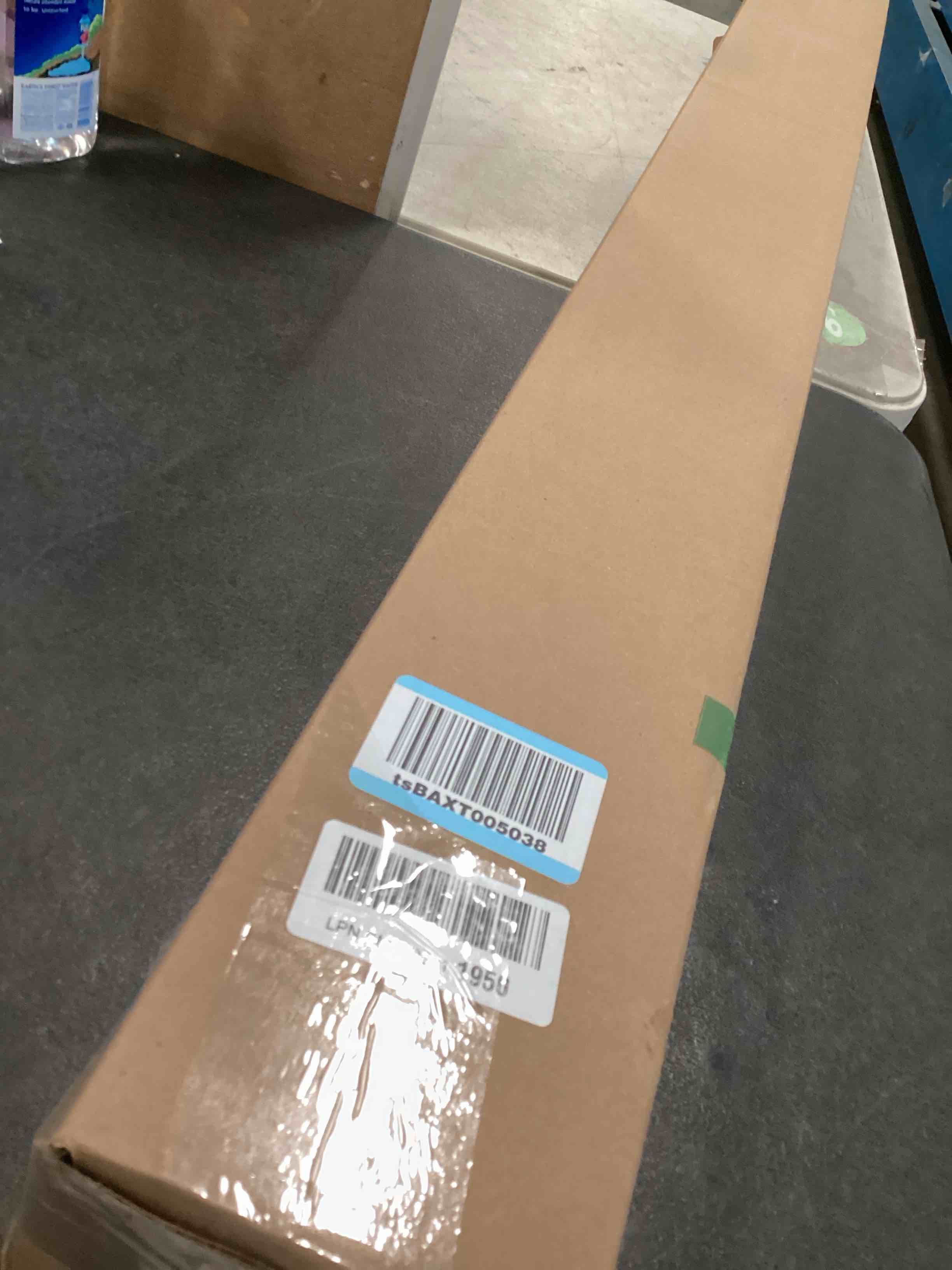 https://s3.amazonaws.com/lotting-images-prod/bidfta/PPE1298390_1745944462198.jpeg