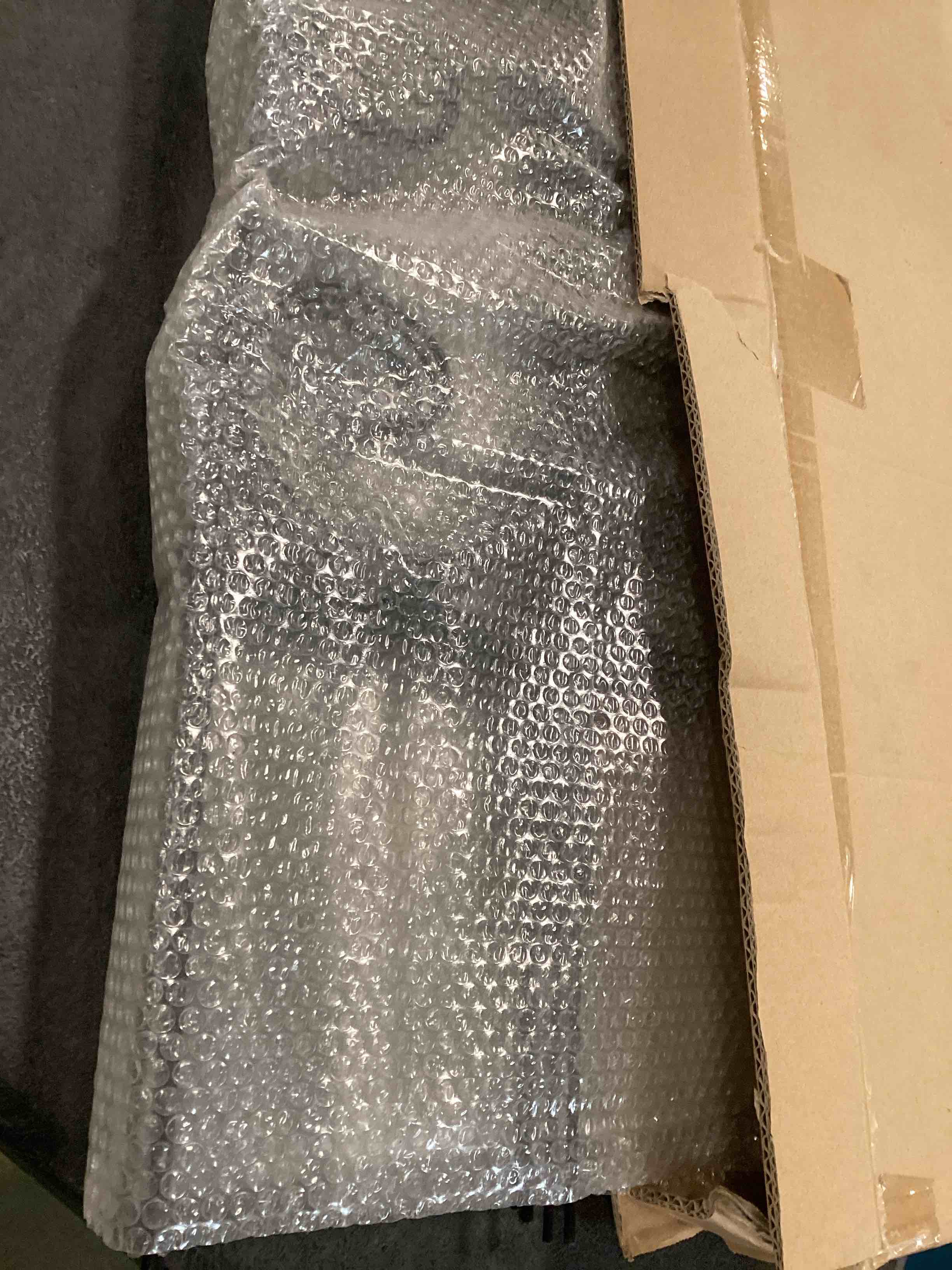 https://s3.amazonaws.com/lotting-images-prod/bidfta/PPE1298393_1745944663983.jpeg