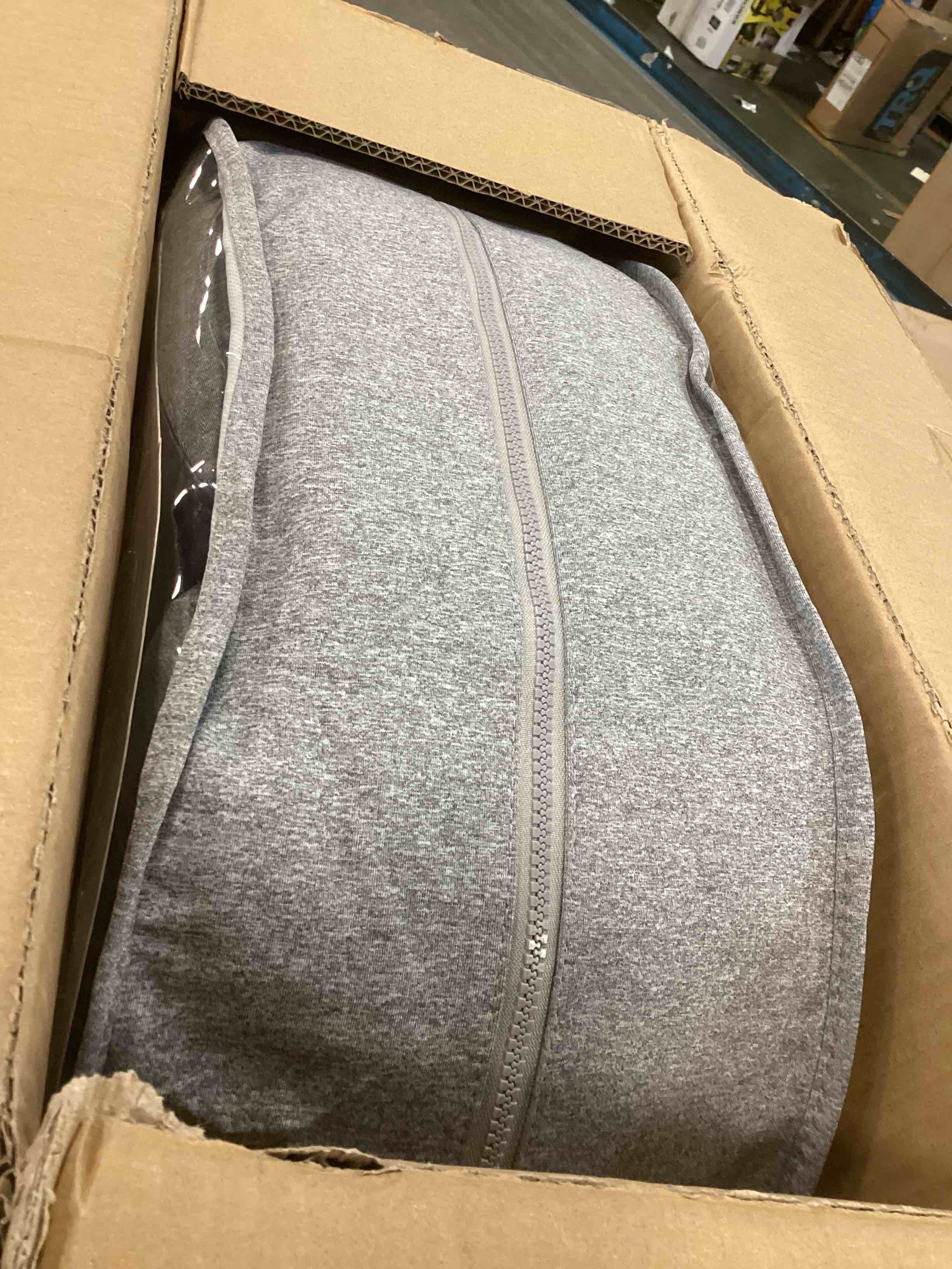 https://s3.amazonaws.com/lotting-images-prod/bidfta/PPE1298465_1745956143981.jpeg