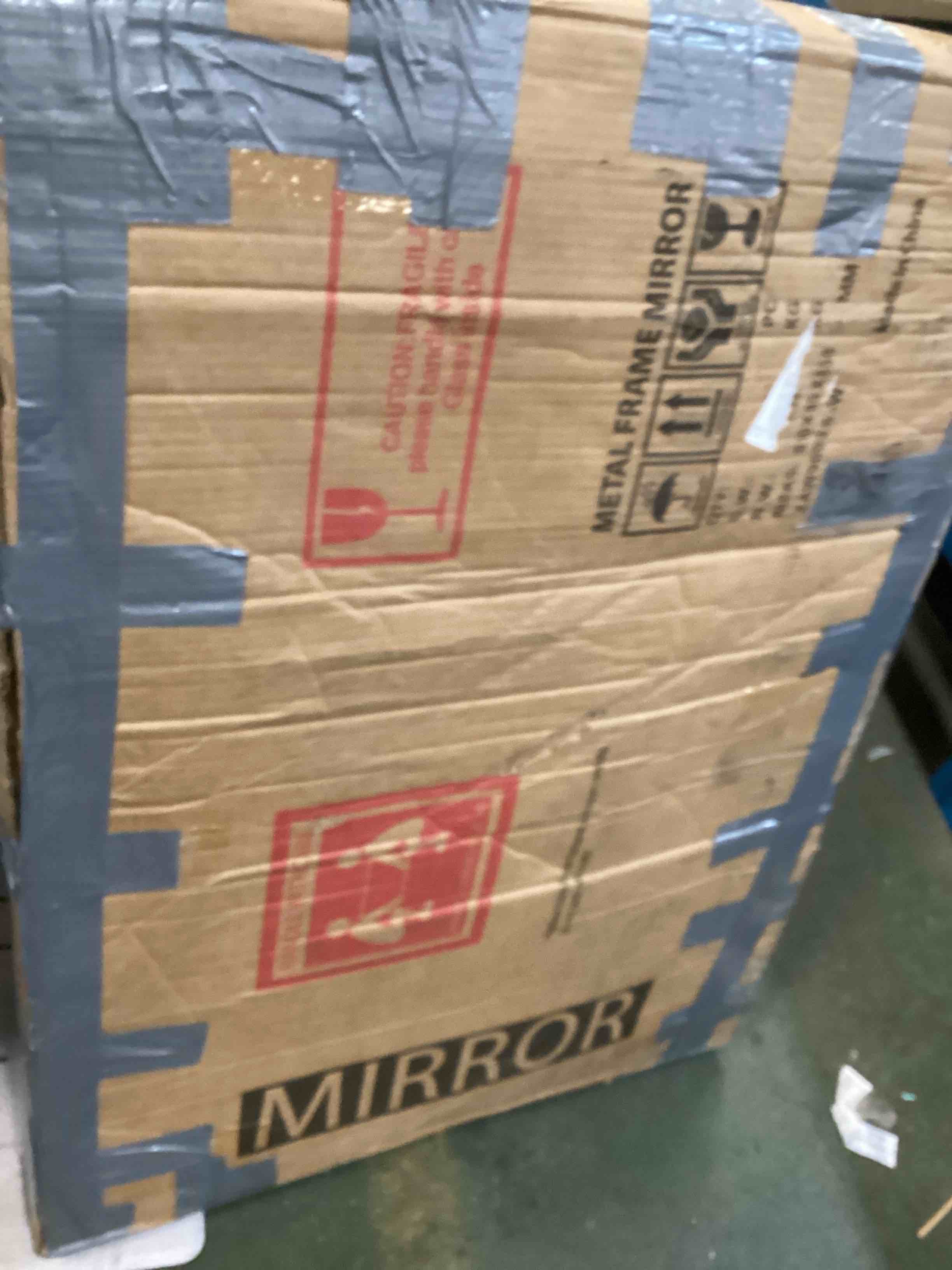 https://s3.amazonaws.com/lotting-images-prod/bidfta/PPE1298468_1745956367465.jpeg