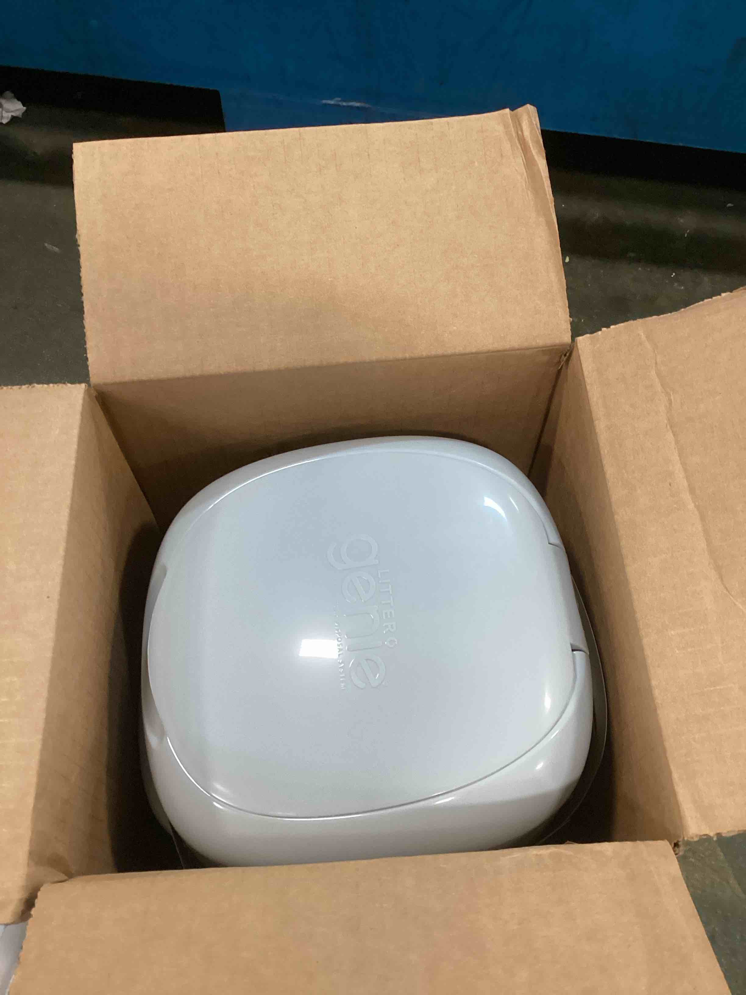 https://s3.amazonaws.com/lotting-images-prod/bidfta/PPE1298476_1745957023495.jpeg