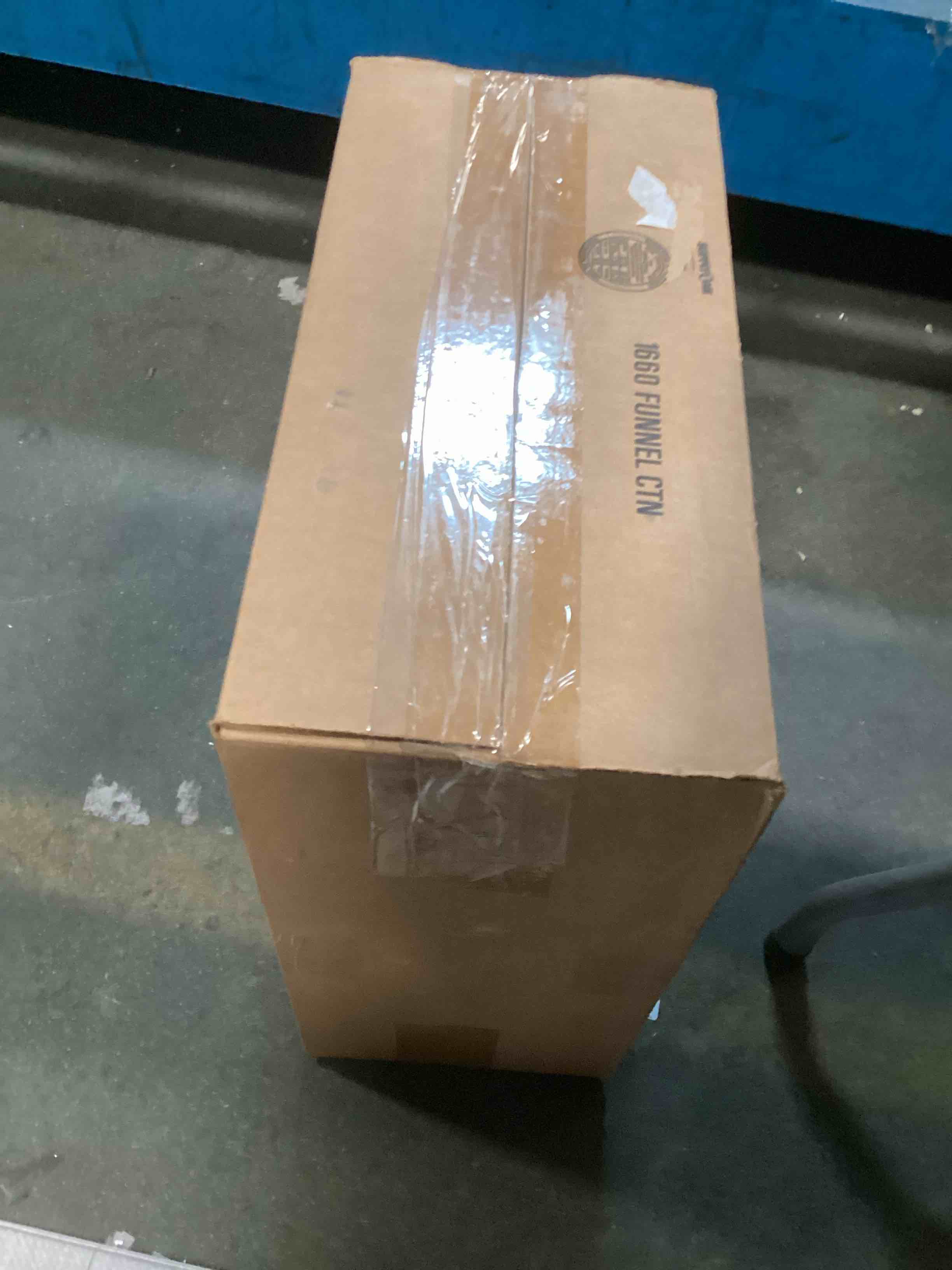 https://s3.amazonaws.com/lotting-images-prod/bidfta/PPE1298544_1746101604844.jpeg